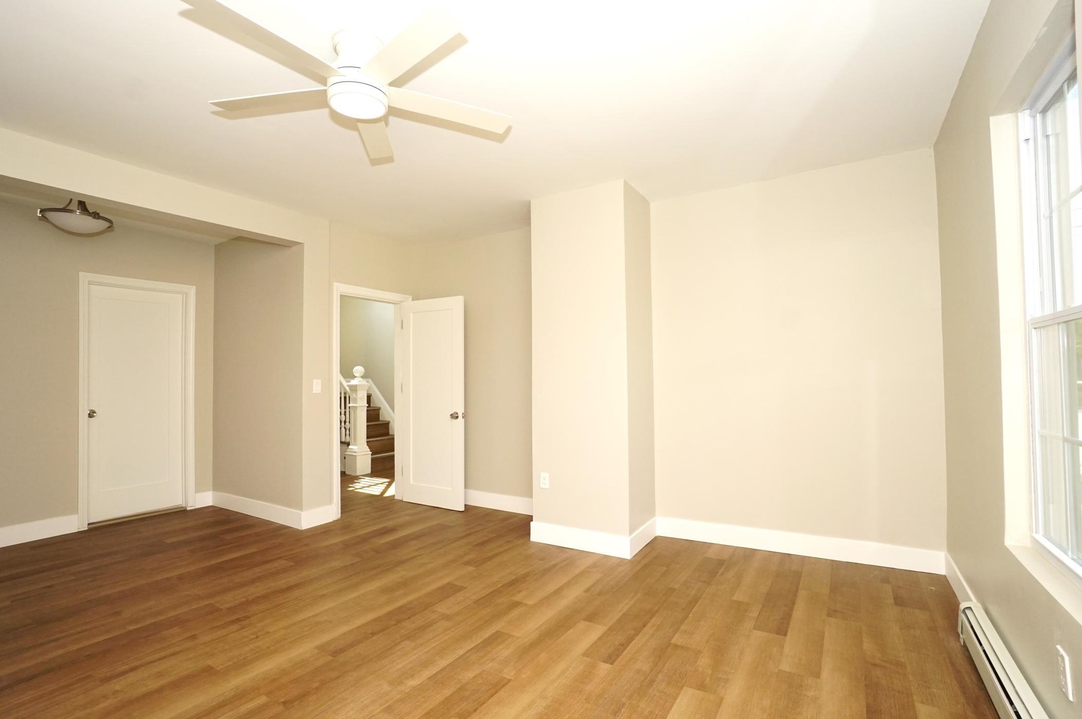 11 Elm St, Manchester NH 03103-7241 exterior