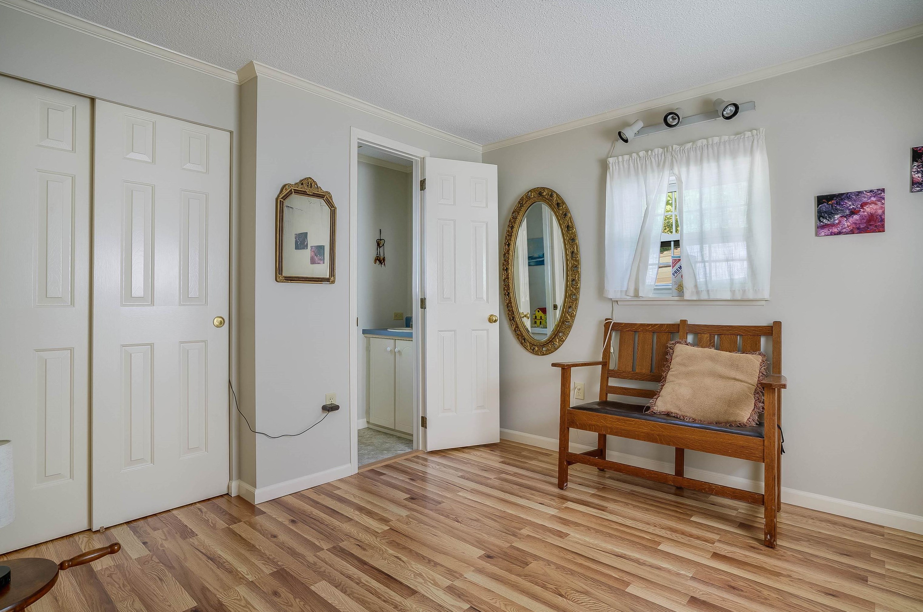 23 Edgewood Dr, Allenstown, NH 03275