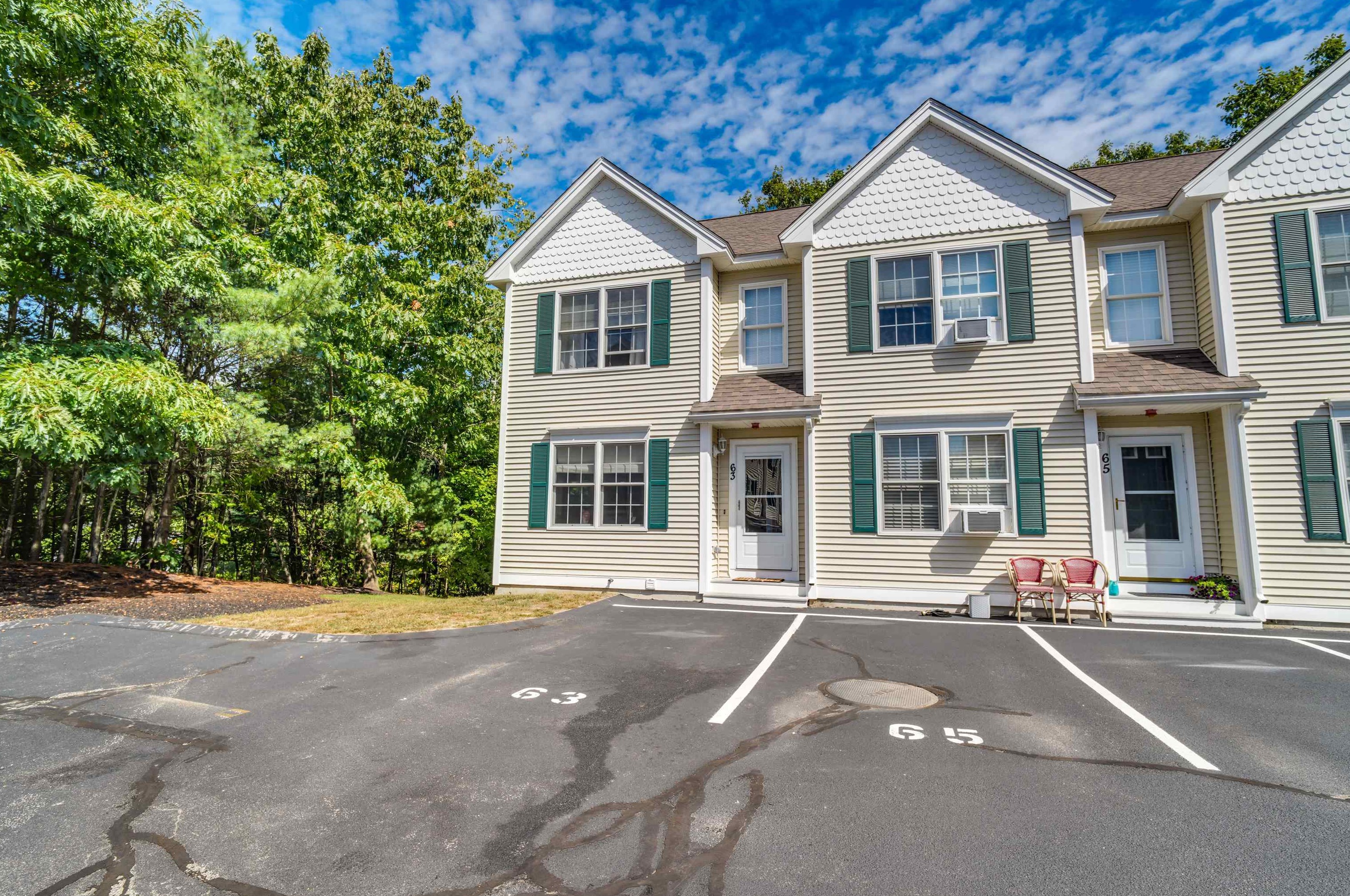 63 Crown Point Dr, Dover, NH 03820-9407