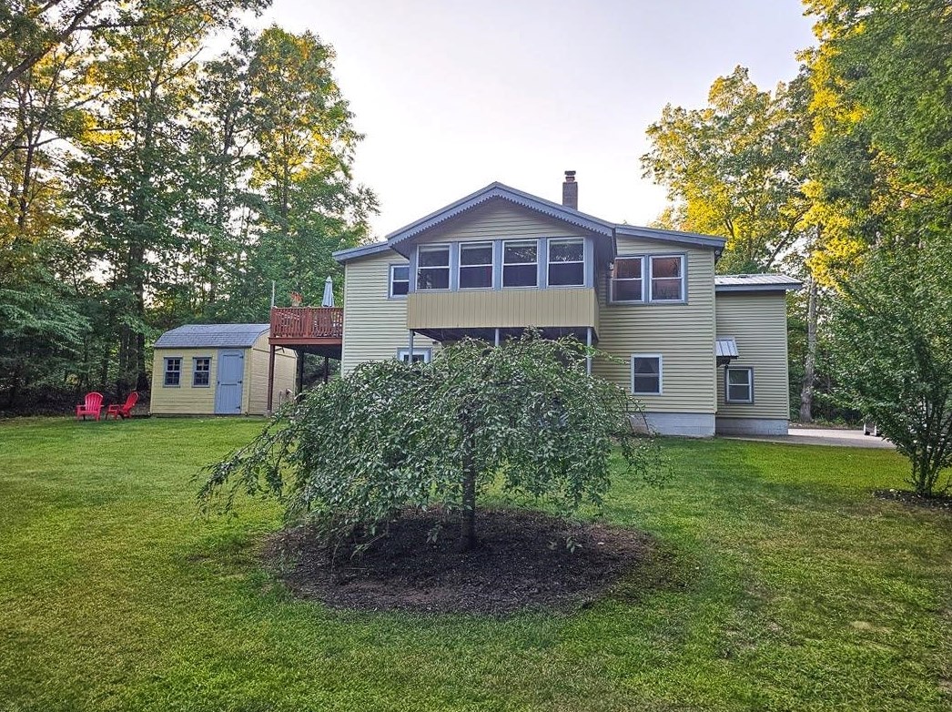 29 Maple Ave, Newton, NH 03858