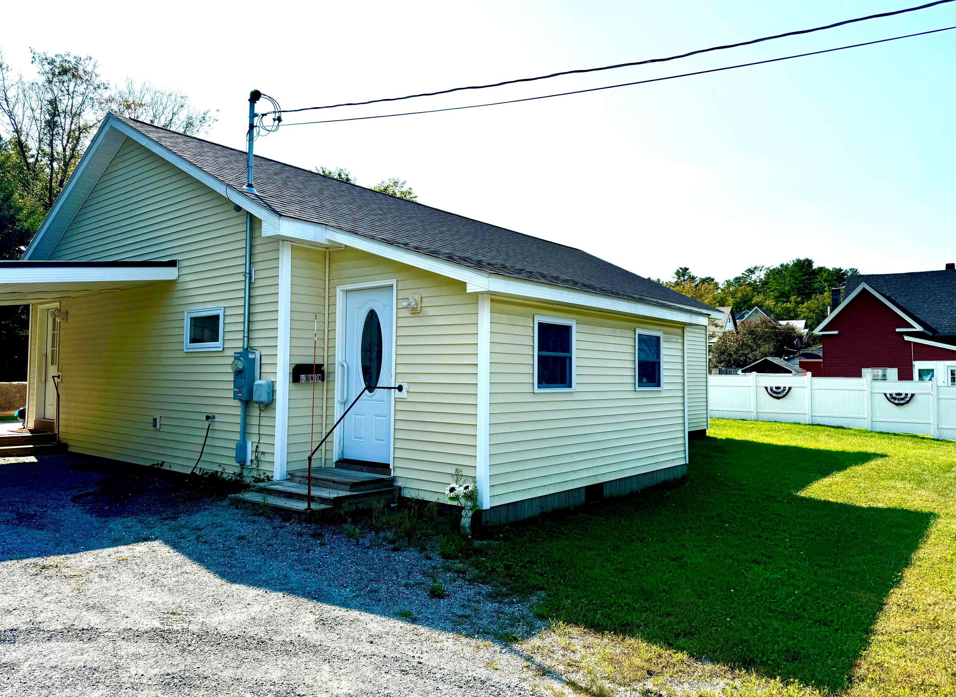 60 Union St, Carroll, NH 03598