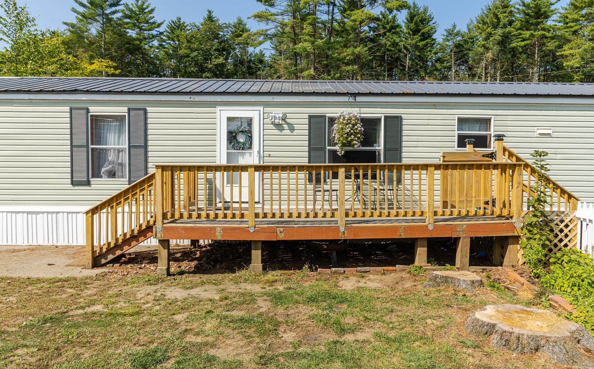 5 Sparrow St, Keene, NH 03431 exterior