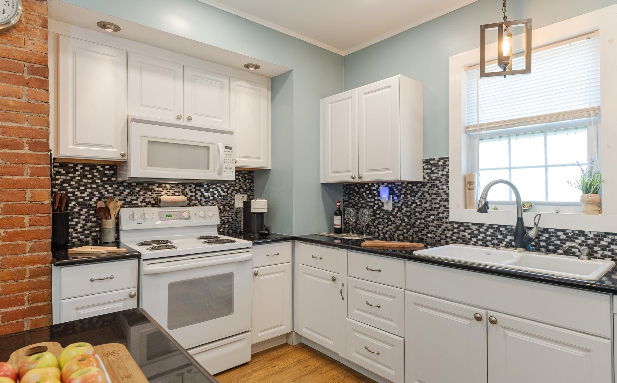 15 Park Ave, Keene NH  03431-0015 exterior