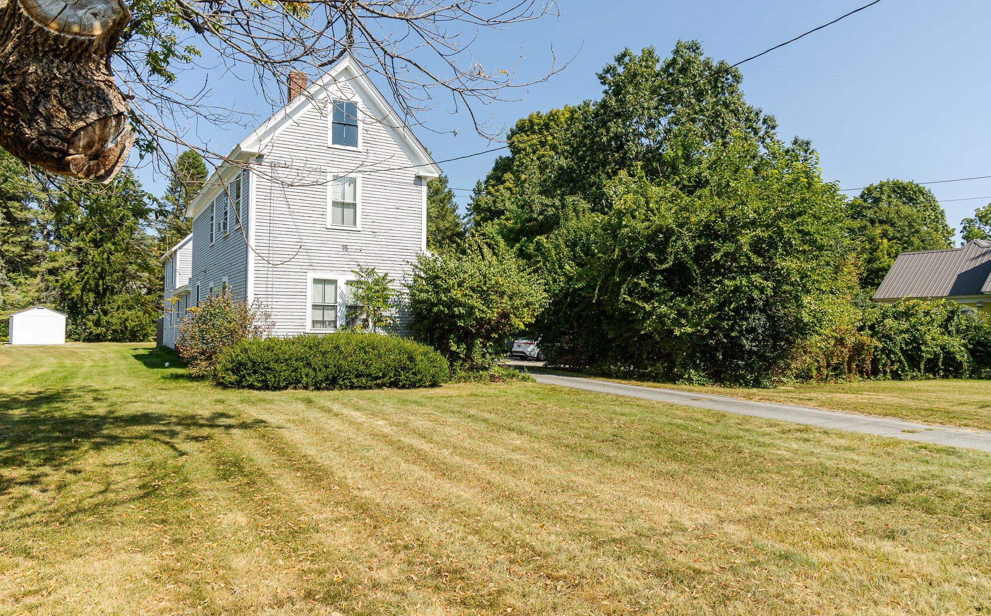 15 Park Ave, Keene, NH 03431-2329