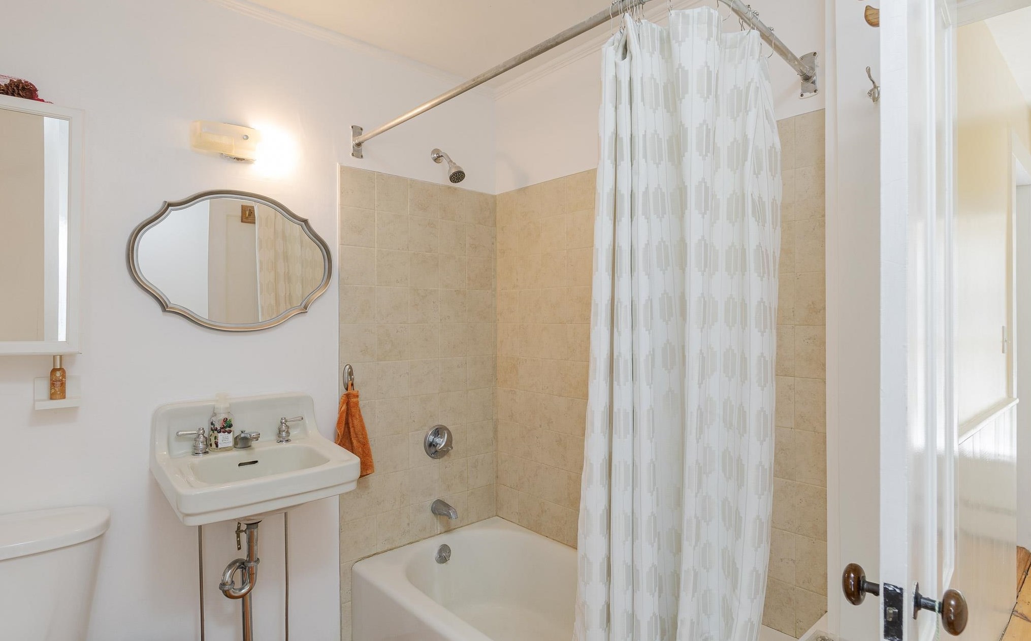 15 Park Ave, Keene NH  03431-0015 exterior