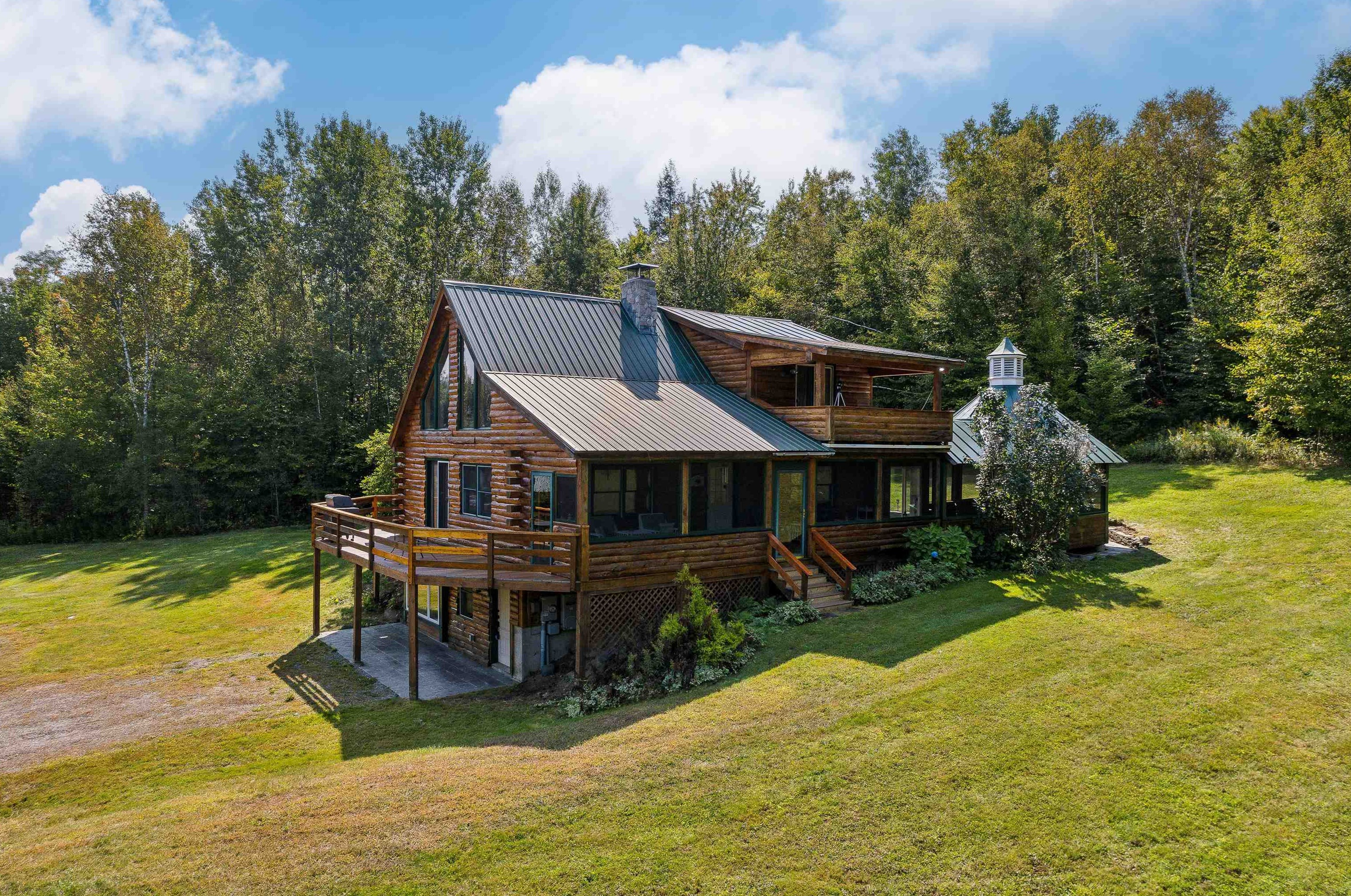 880 Court St, Haverhill, NH 03765