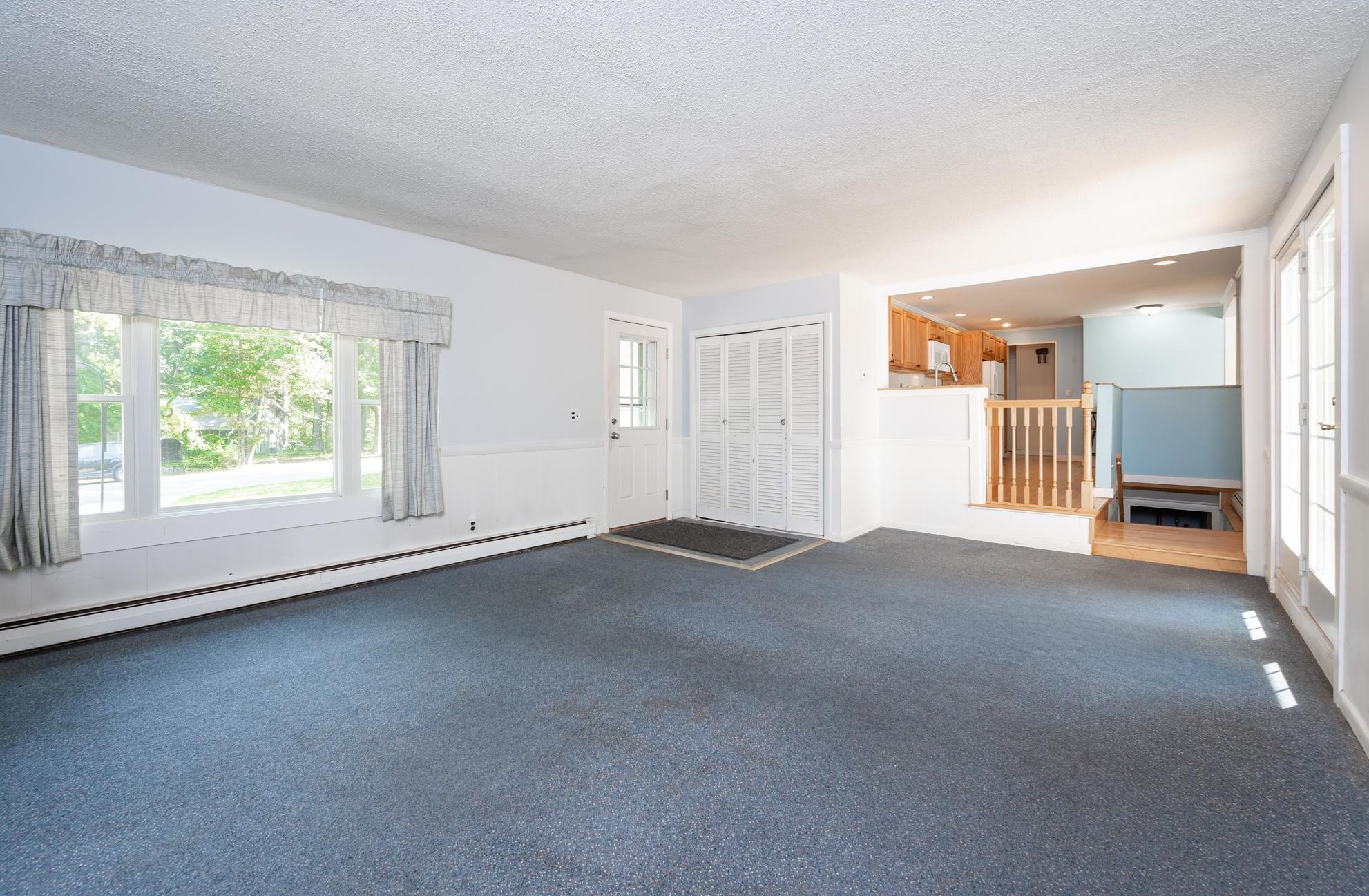 5 Dartmouth Ln, Rochester, NH 03867