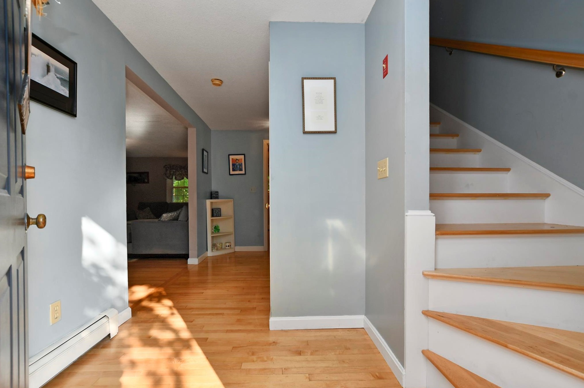 9 Independence Ave, Kingston, NH 03848