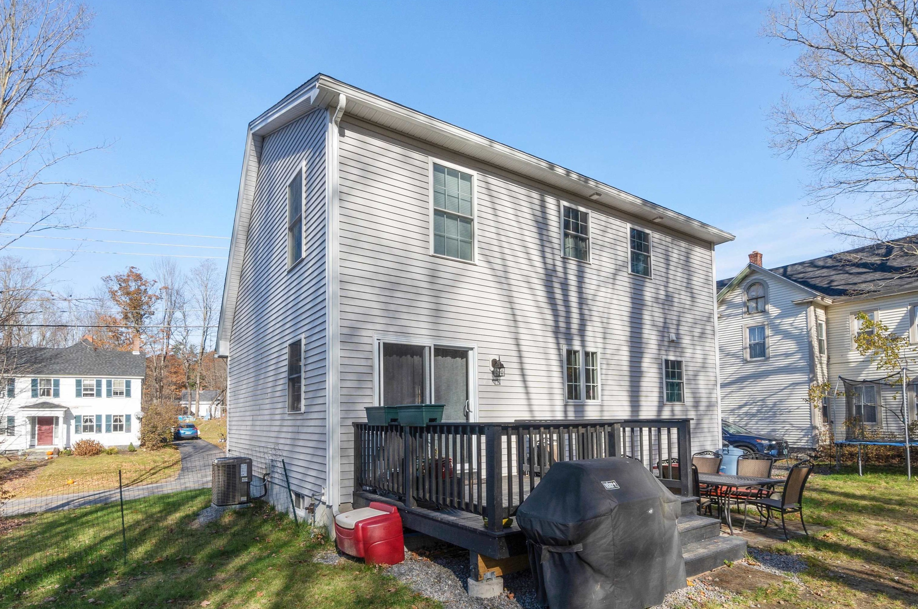 15 Francestown Rd, Bennington, NH 03442