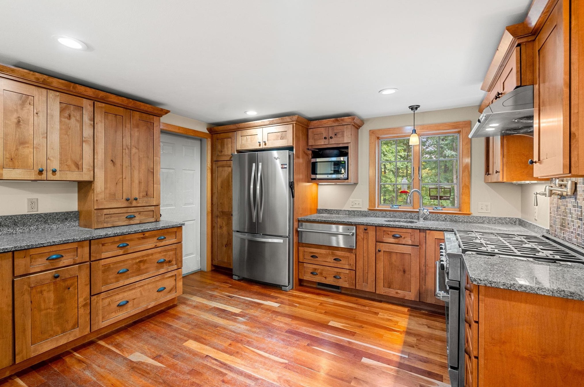14 Folsom Dr, Newmarket, NH 03857