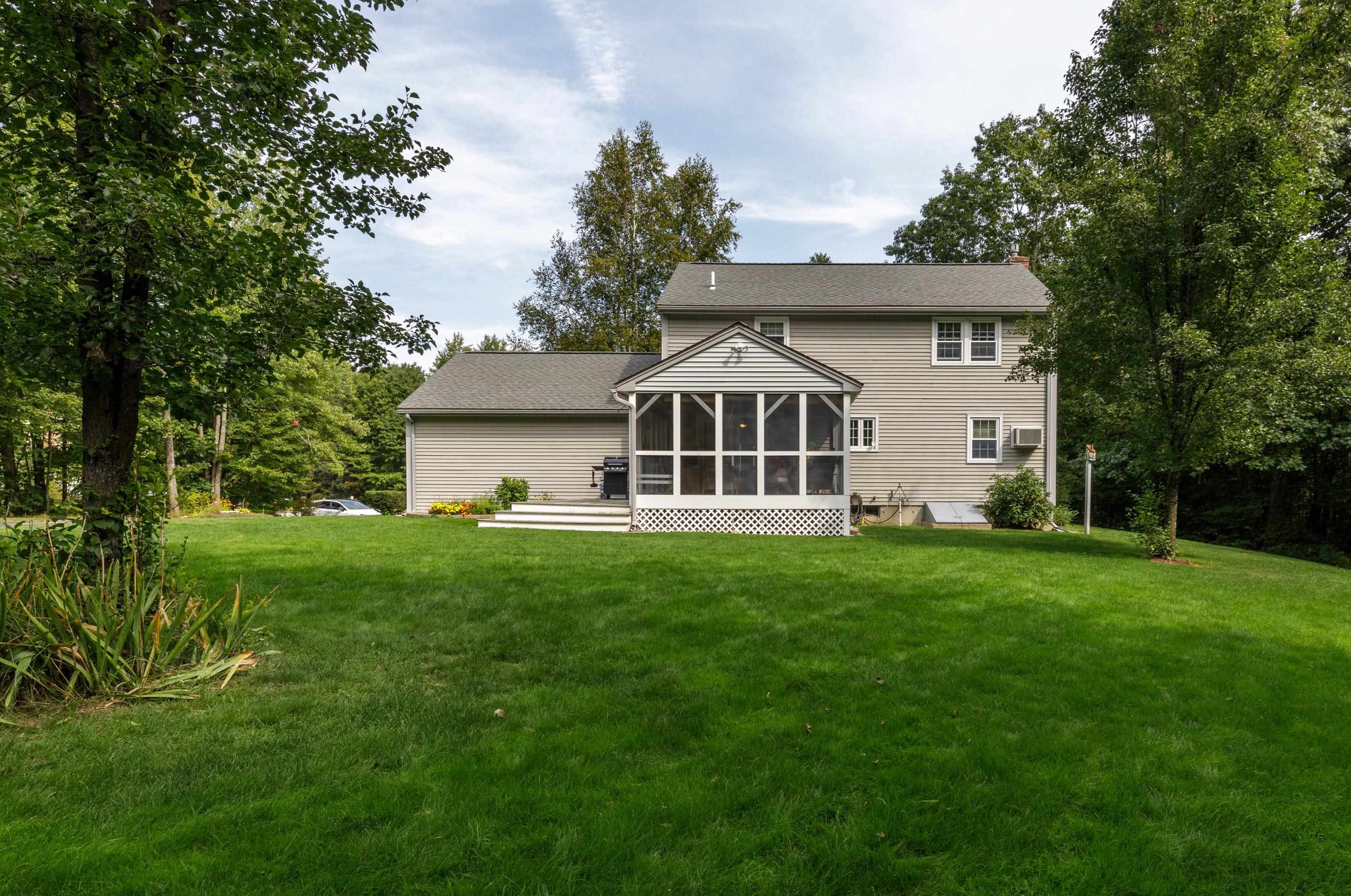 29 Edward Dr, Concord, NH 03301