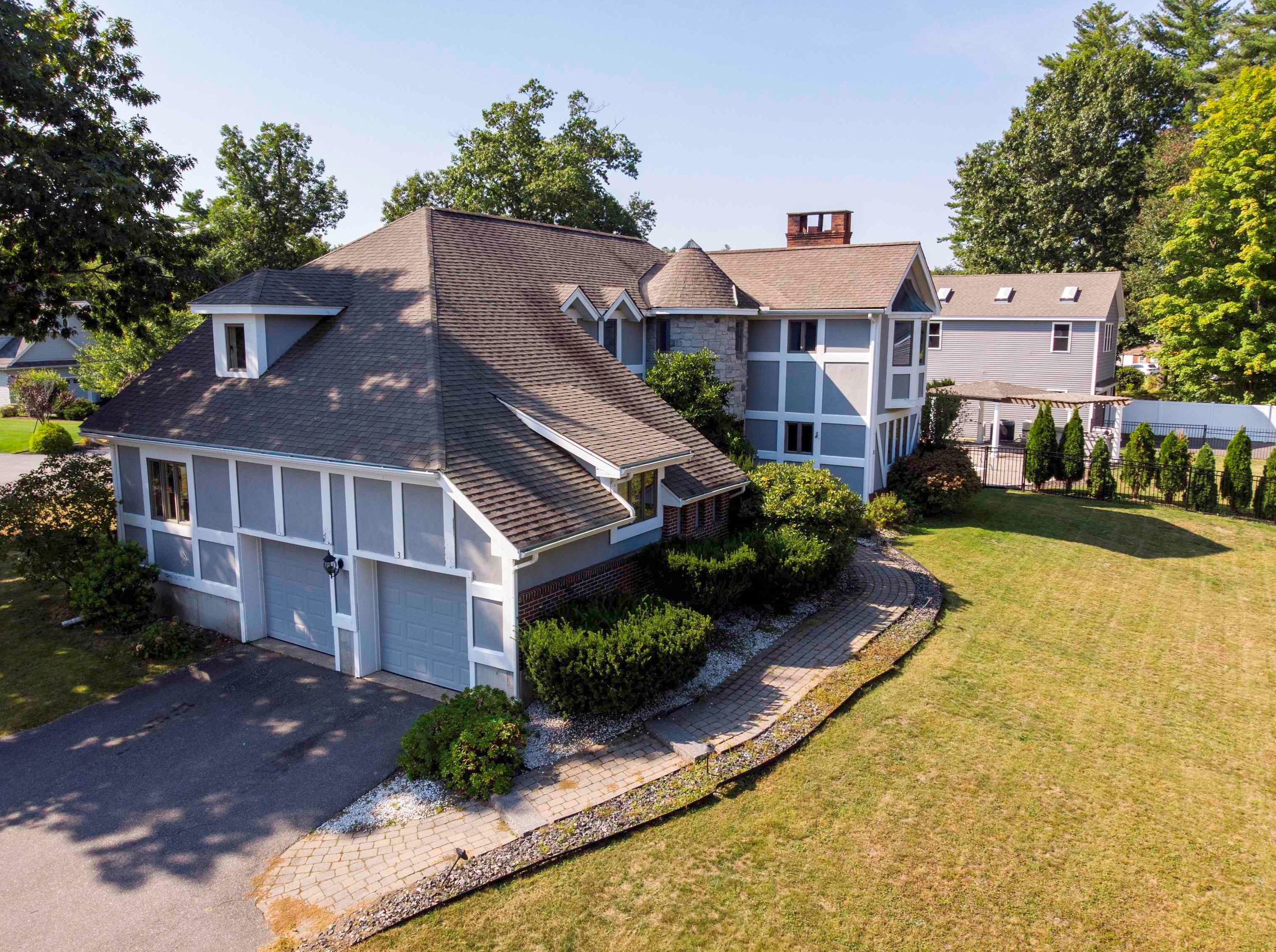 3 Ball Ave, Salem, NH 03079