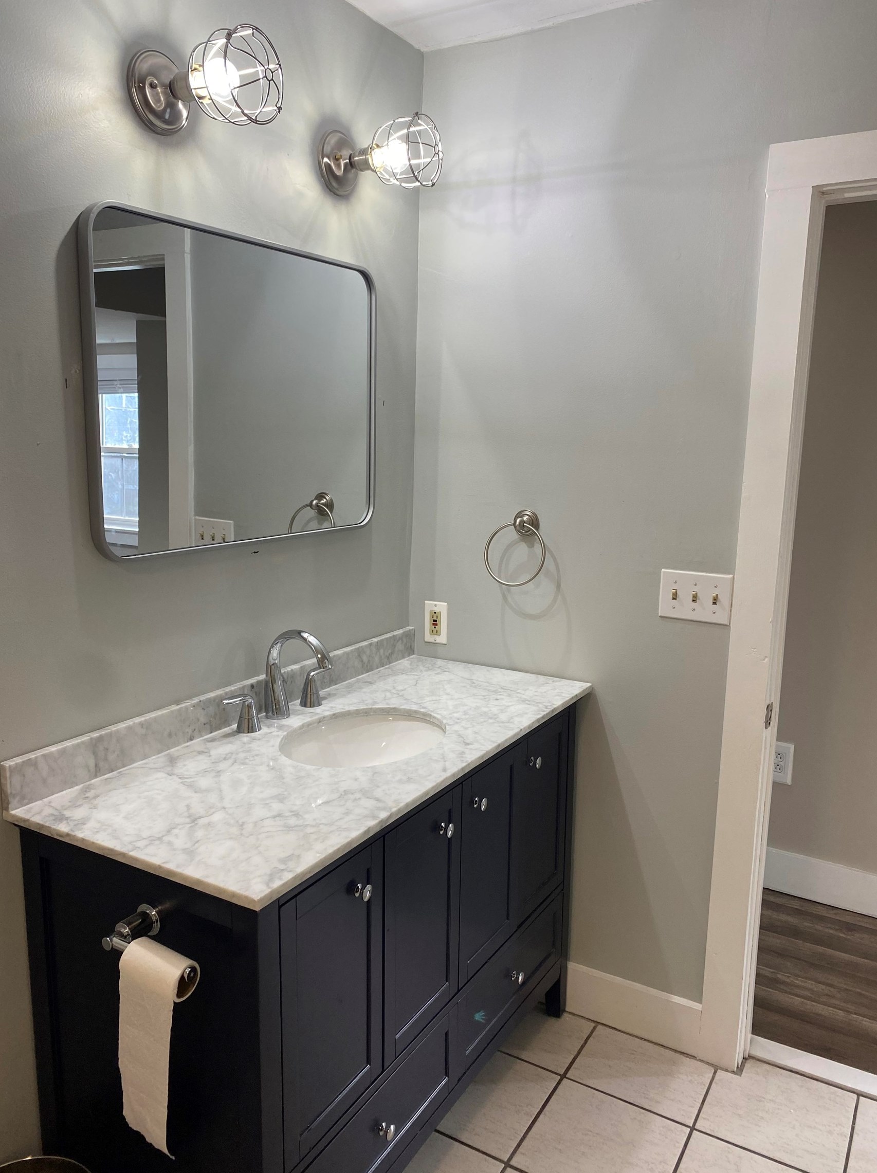 10 Ct St, Dover NH 03820-4109 exterior