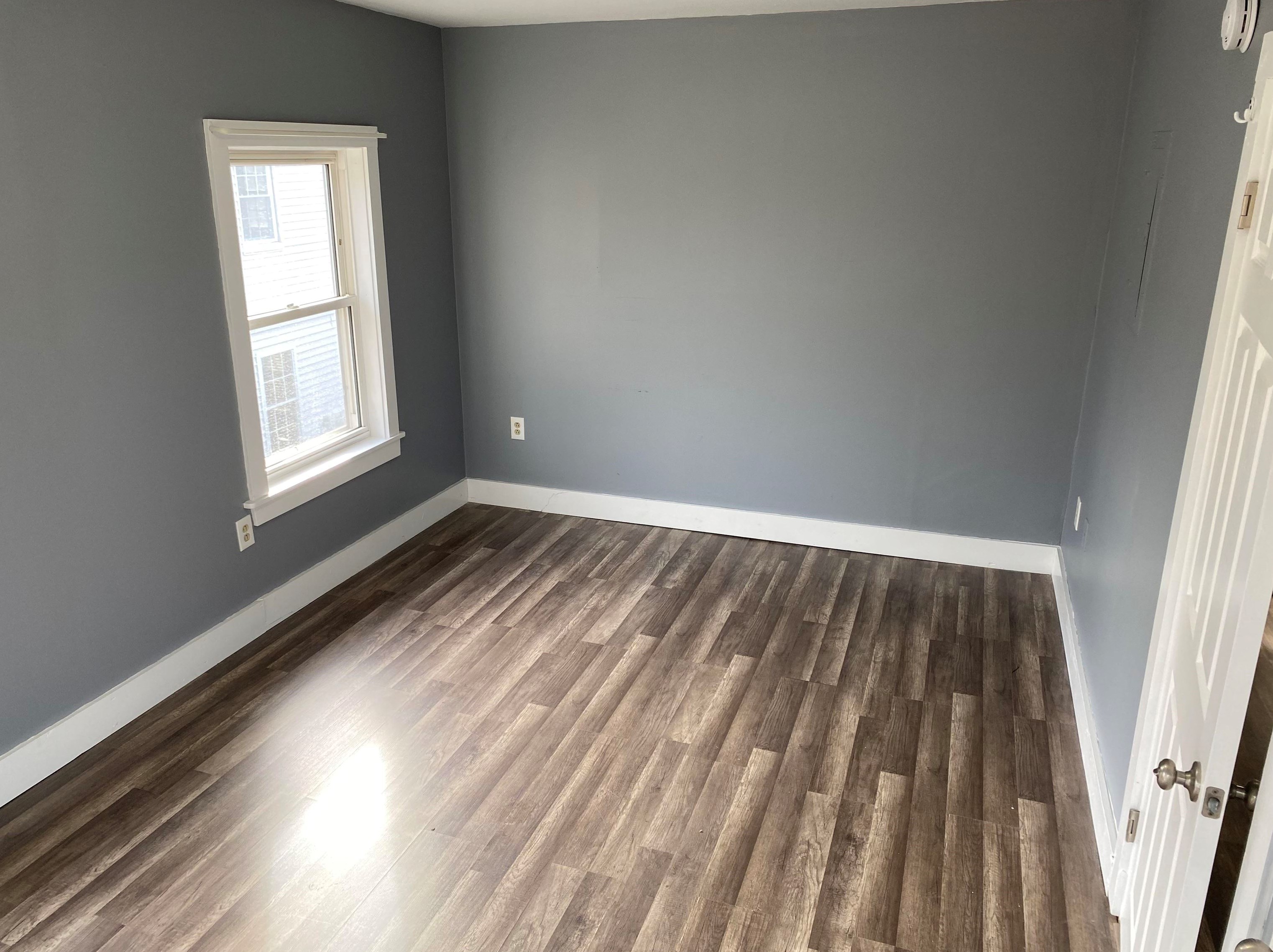 10 Ct St, Dover NH 03820-4109 exterior