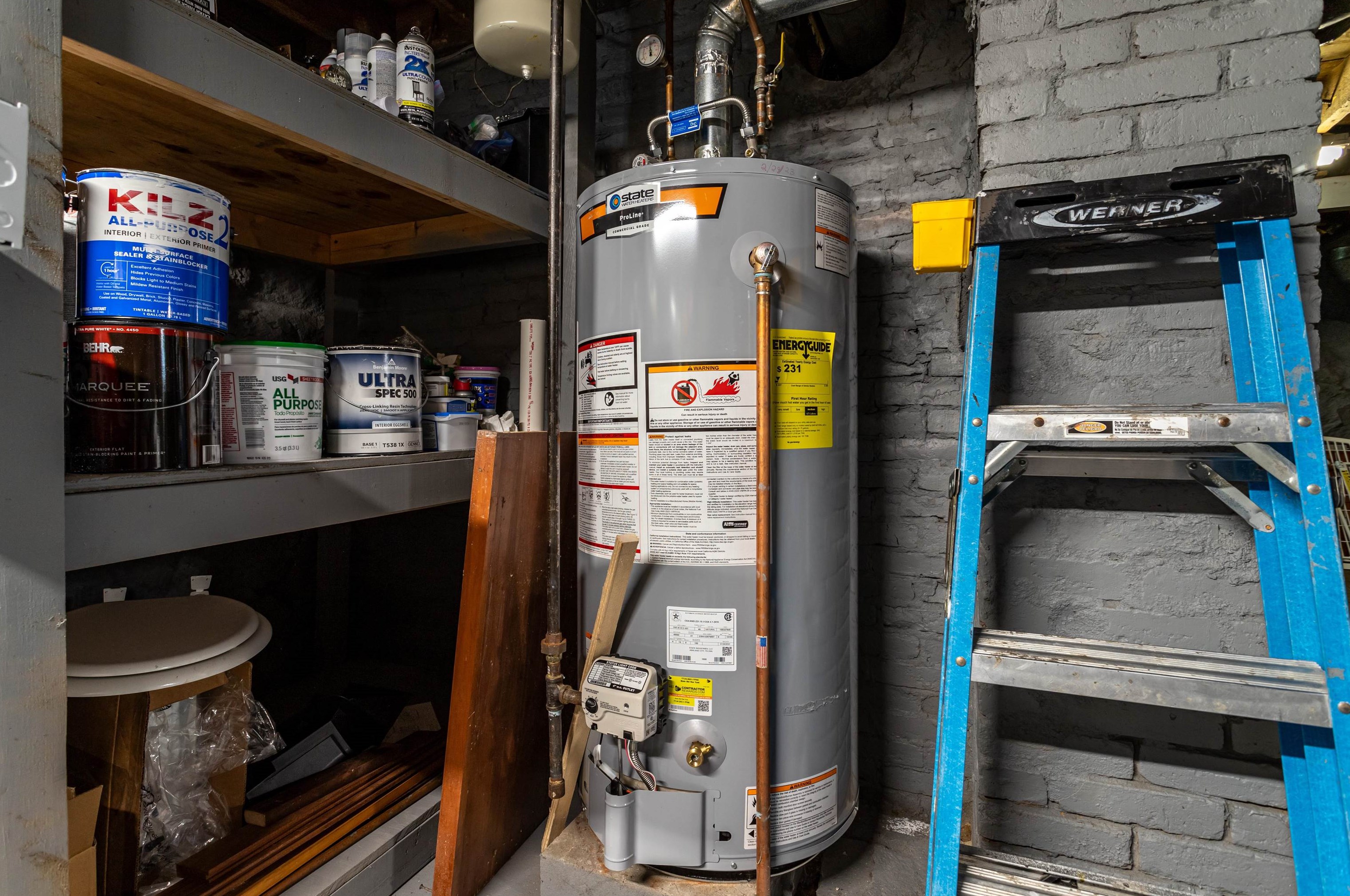 80 Sagamore St, Manchester NH  03104-3661 exterior