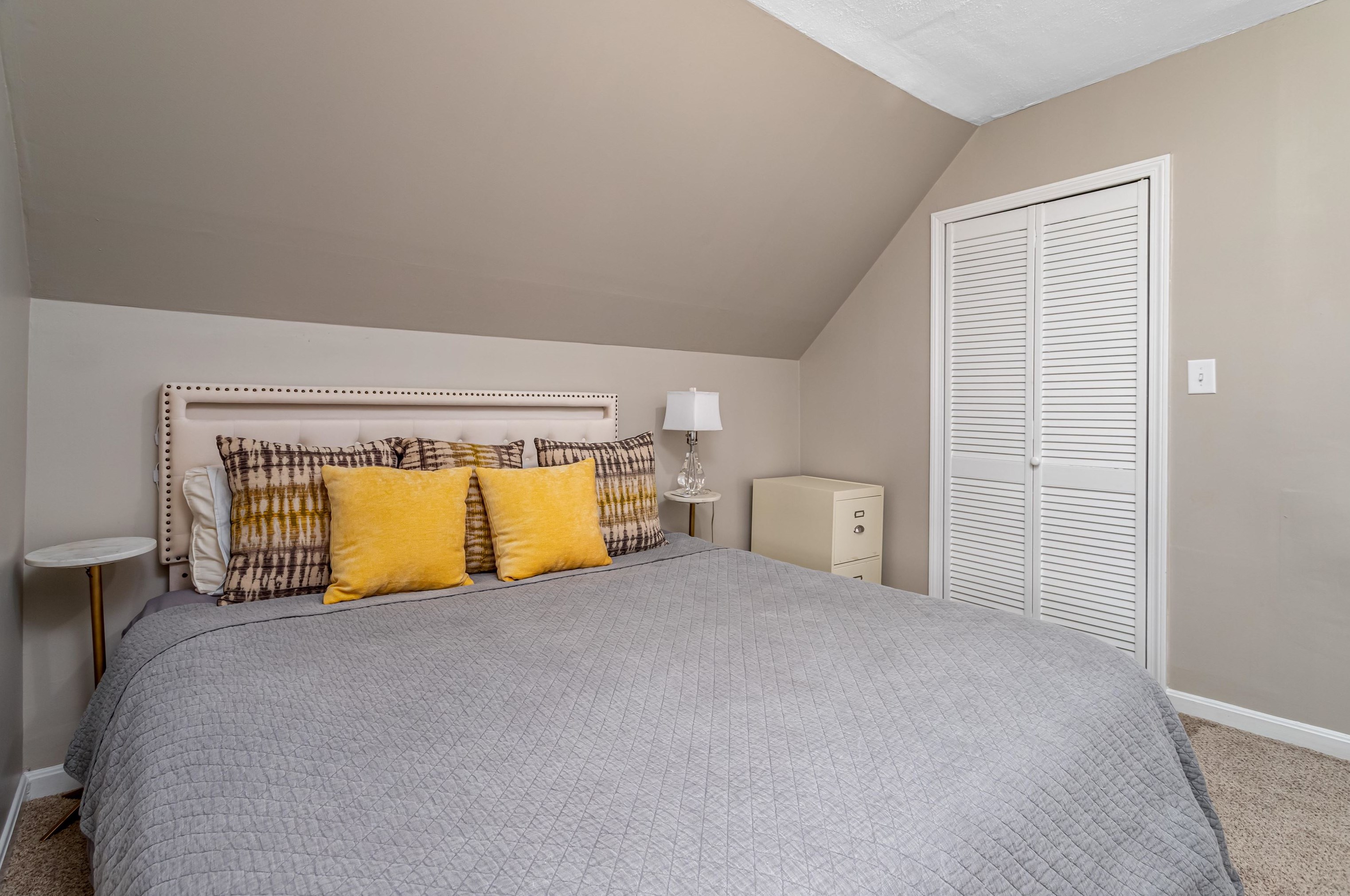 80 Sagamore St, Manchester NH  03104-3661 exterior