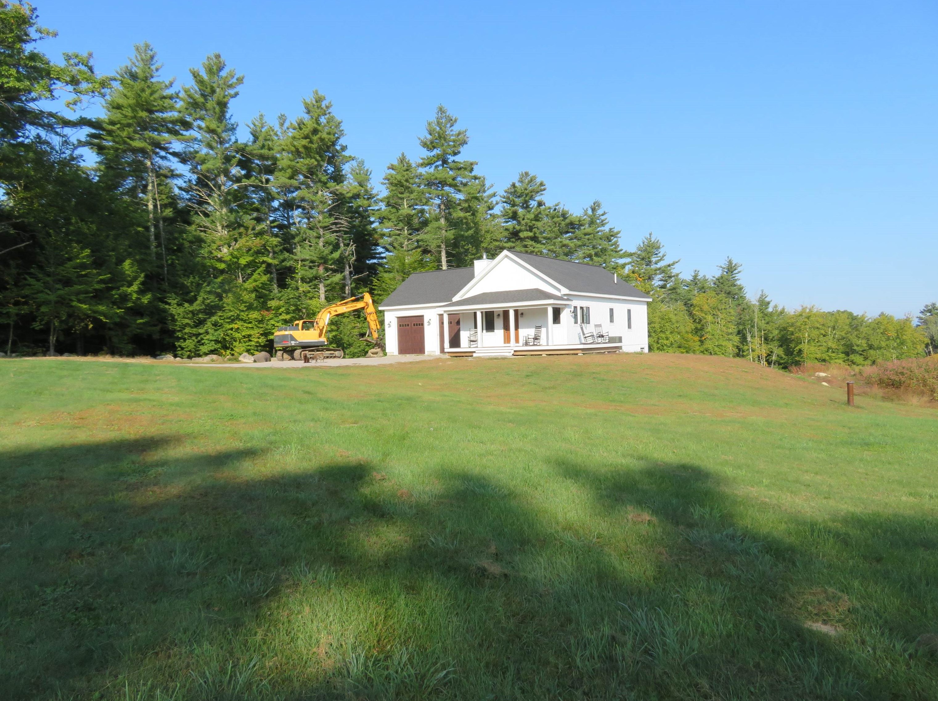 96 Grapevine Rd, Goffstown, NH 03046