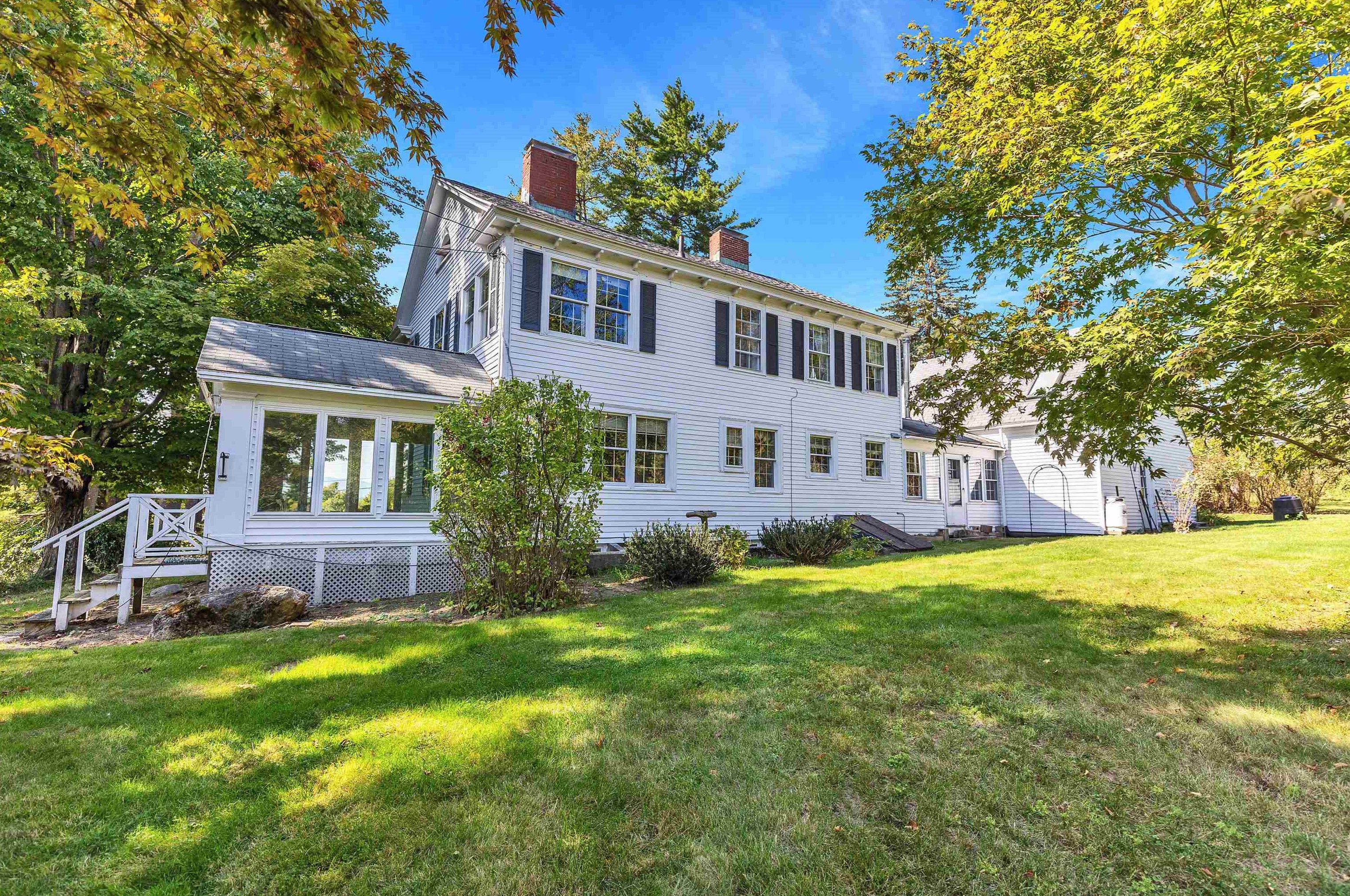 81 Old Street Rd, Peterborough, NH 03458-1637