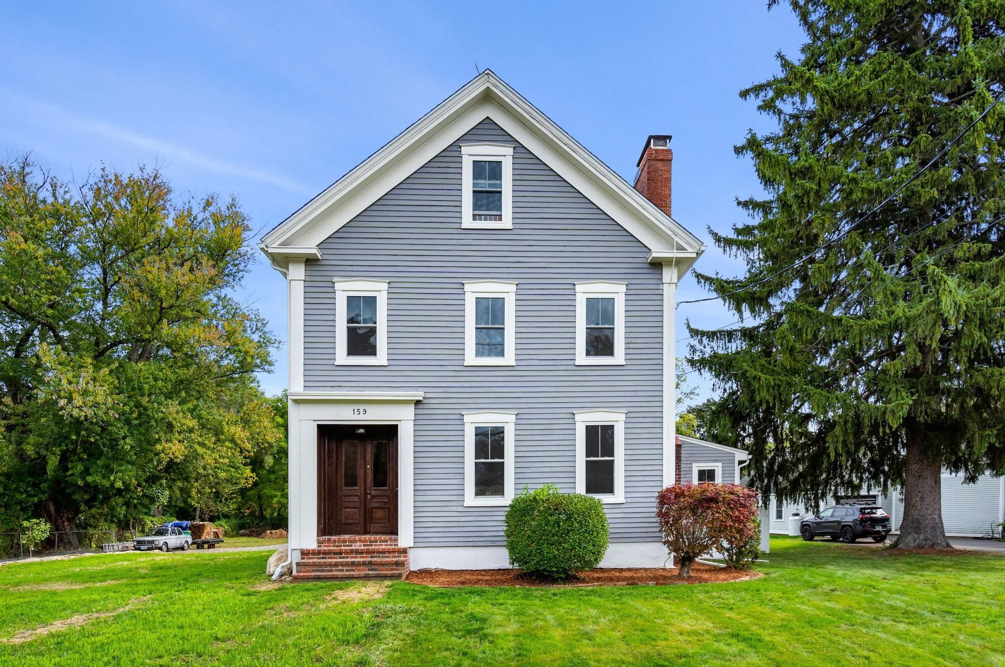 159 Main St, Kingston, NH 03848 exterior