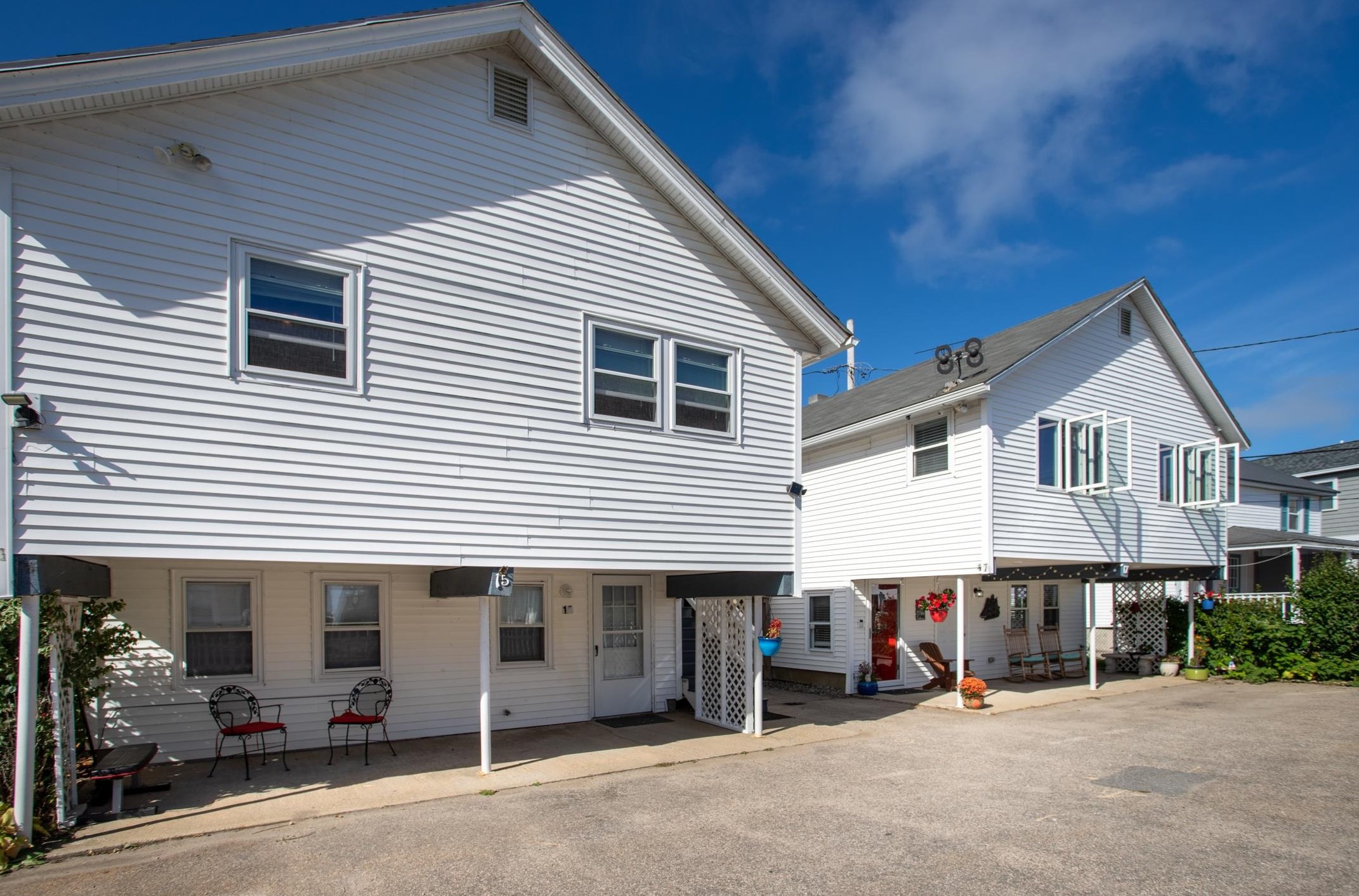 15 & 17 Tilton St, Hampton, NH 03842