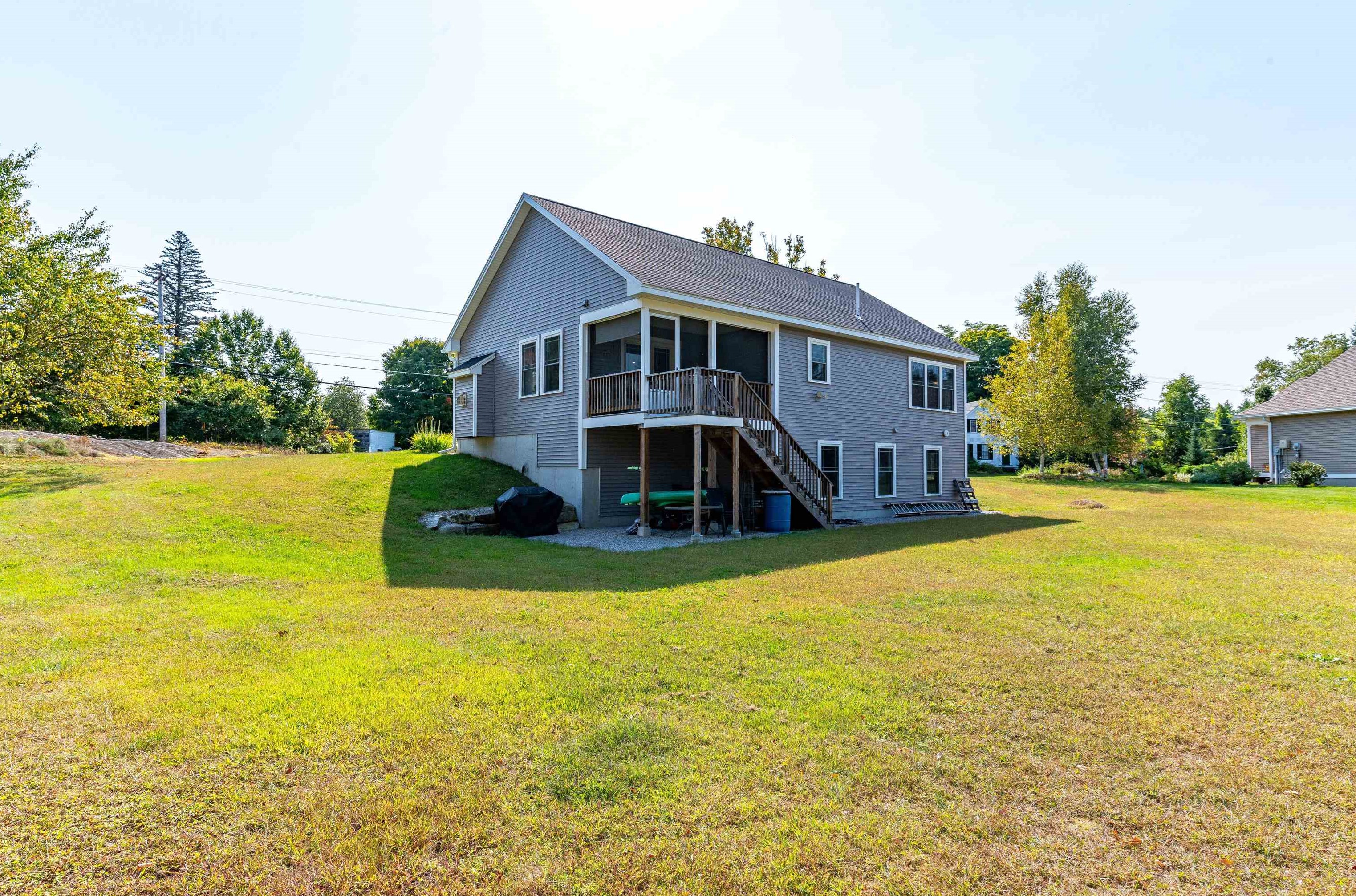 2 River Rd, Concord, NH 03303