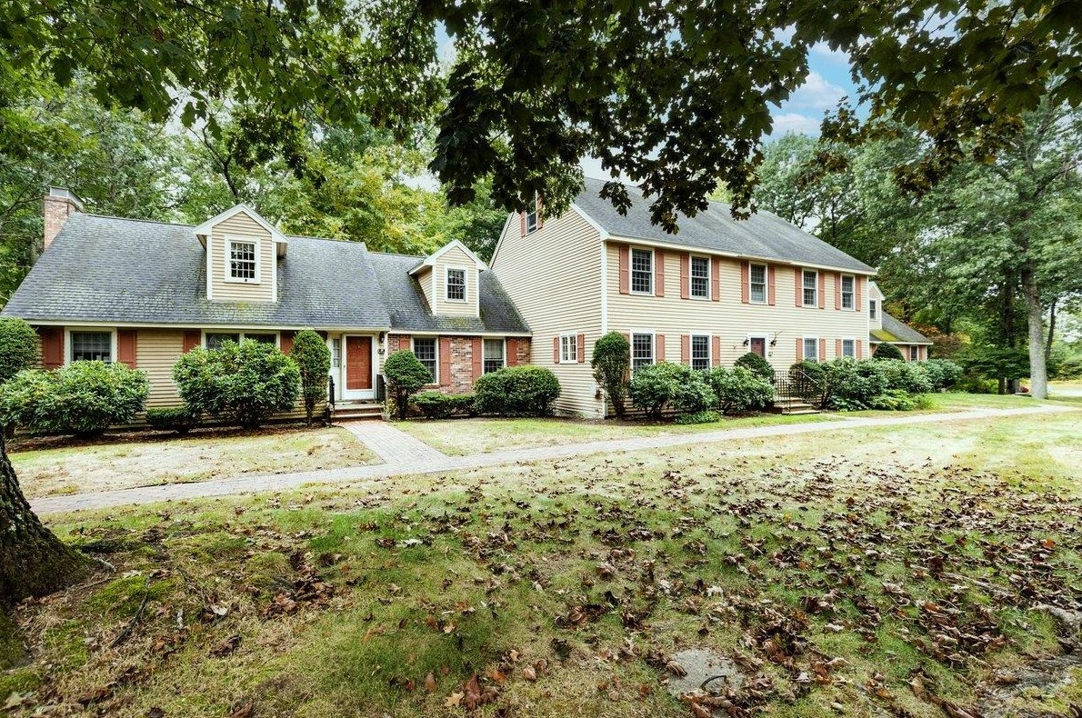 18 Captain Cook Way, Plaistow, NH 03865-2533