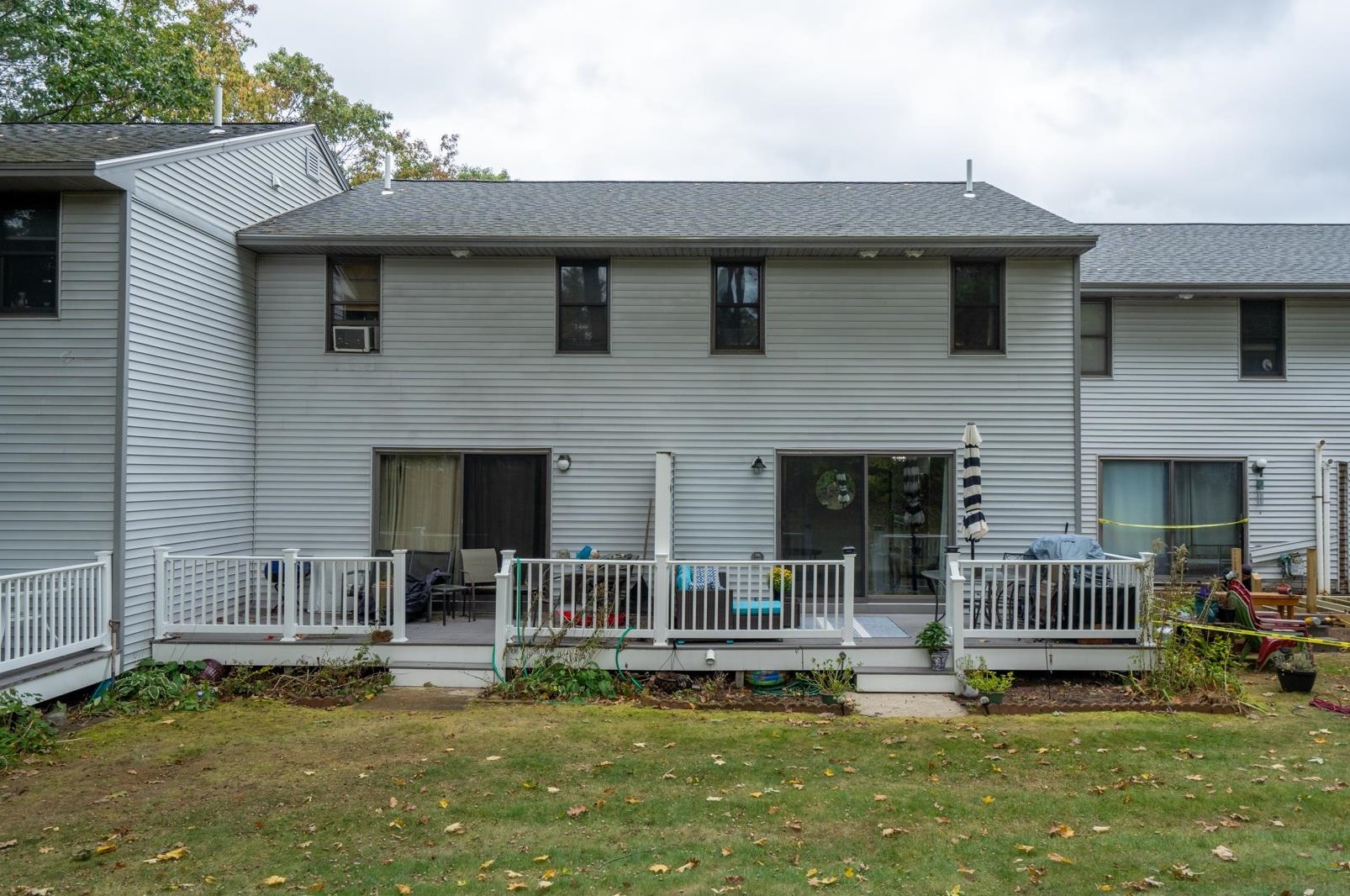 29 Moonlight Dr, Newmarket, NH 03857