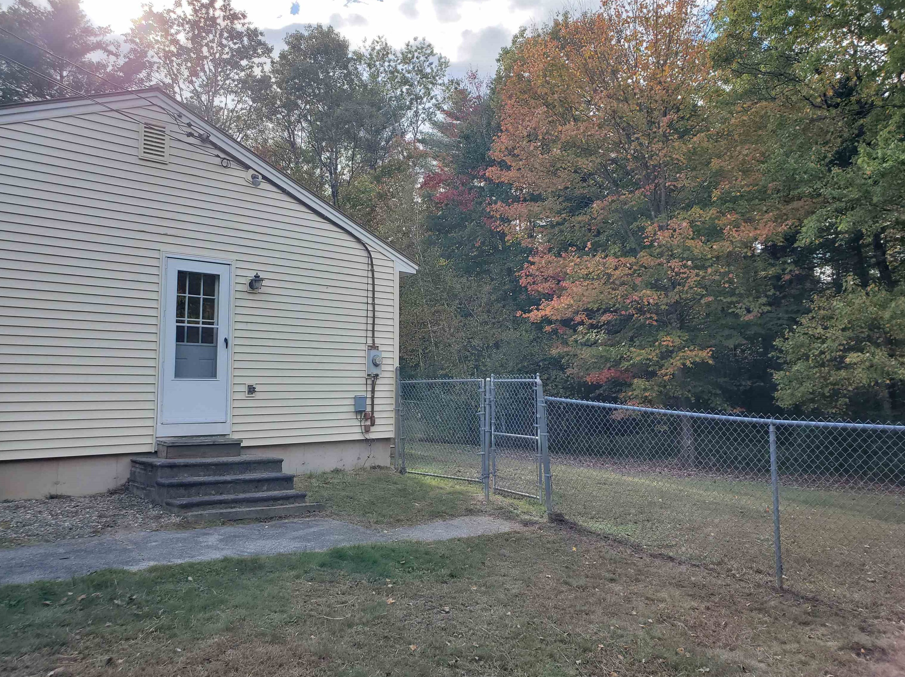 177 Lapan Cir, Enfield, NH 03748