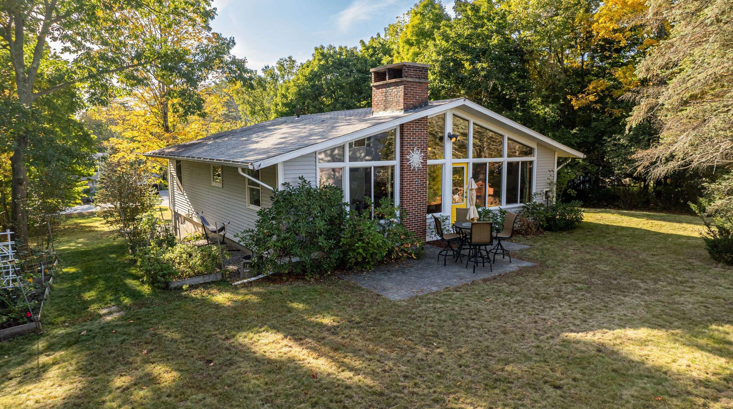 4 Chesley Dr, Lee, NH 03824