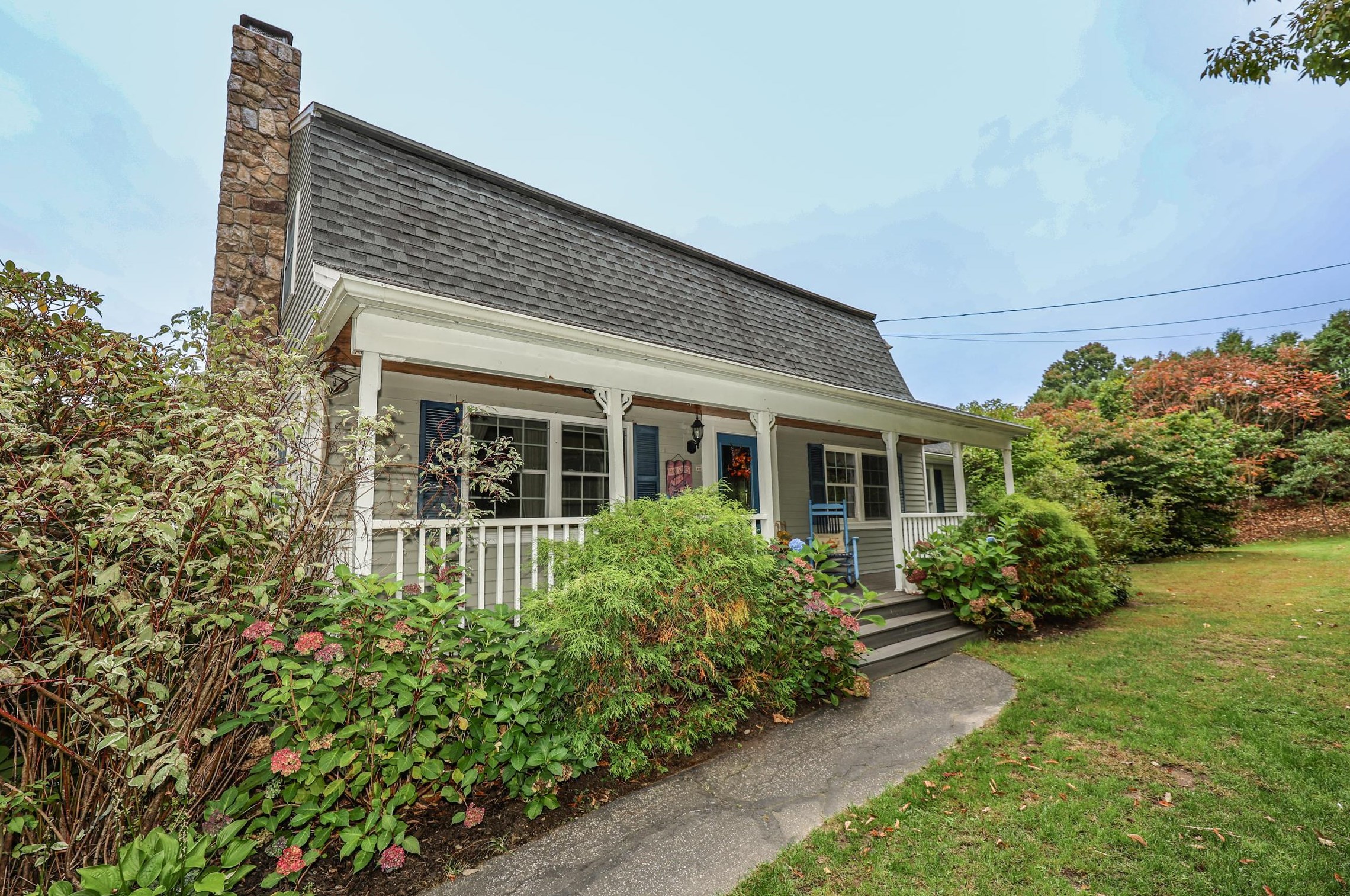 127 Haverhill Rd, Chester, NH 03036