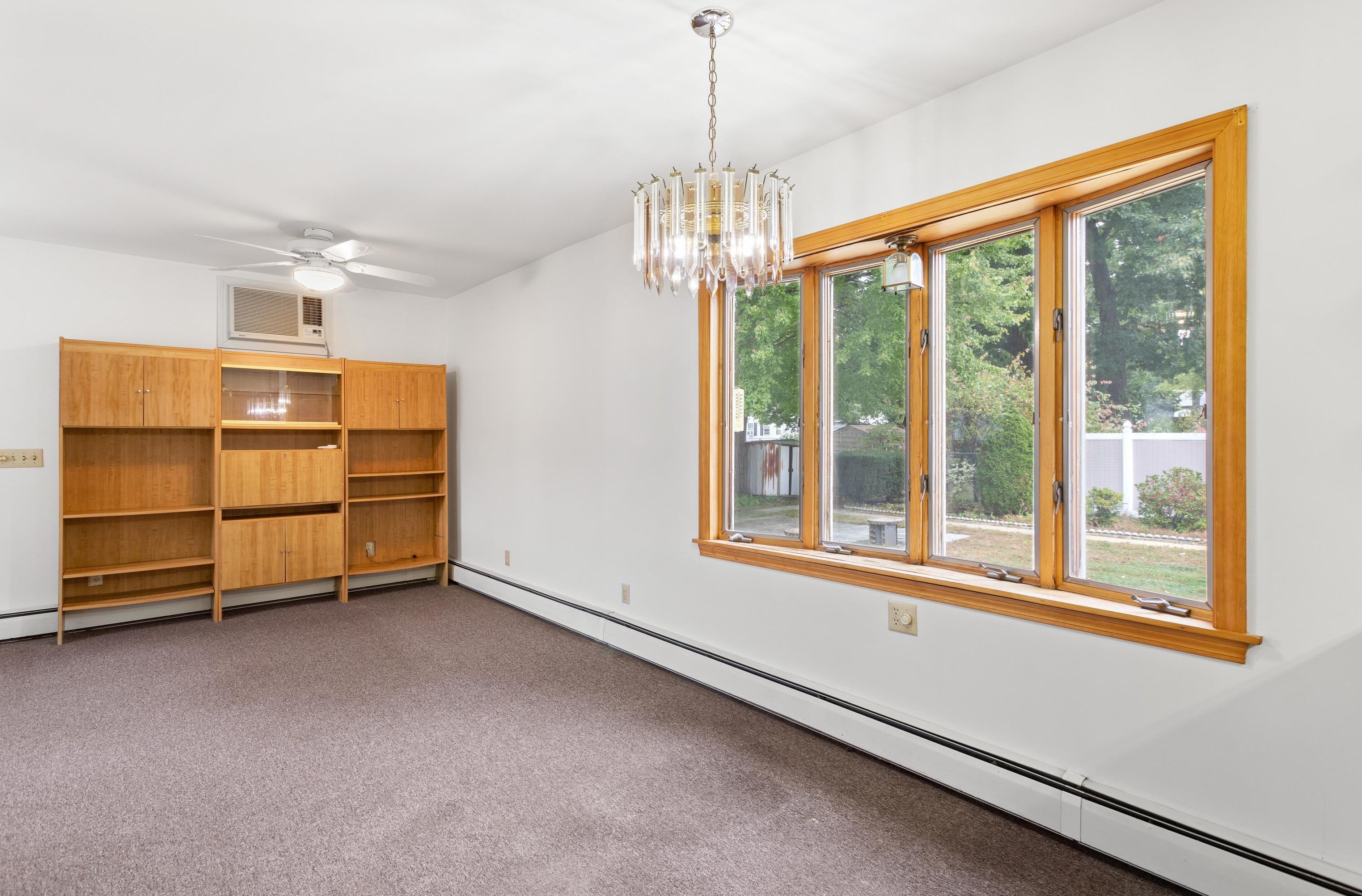 176 Porter St, Manchester NH 03103-2839 exterior