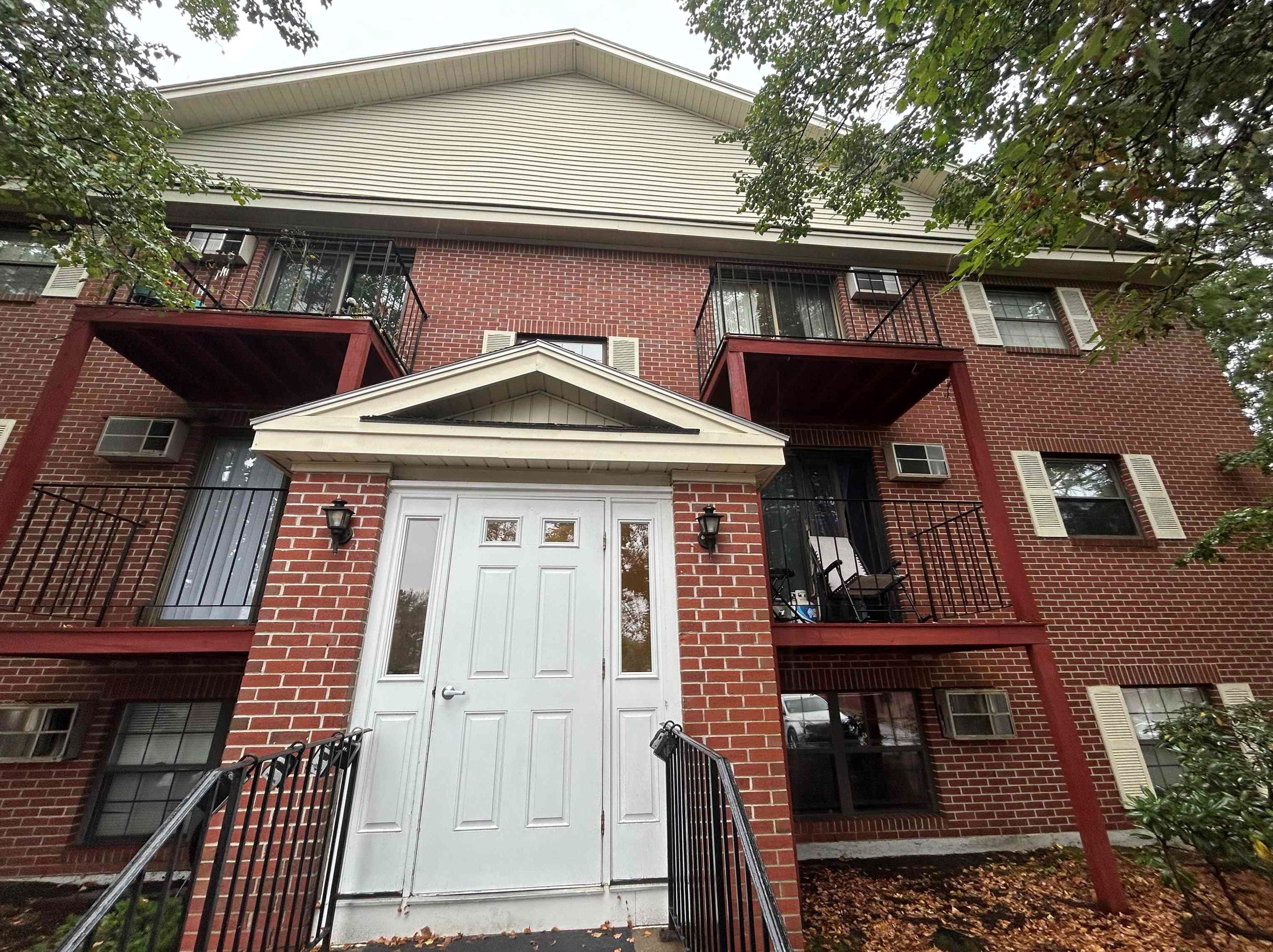 12 East Side Dr #2, Concord, NH 03301