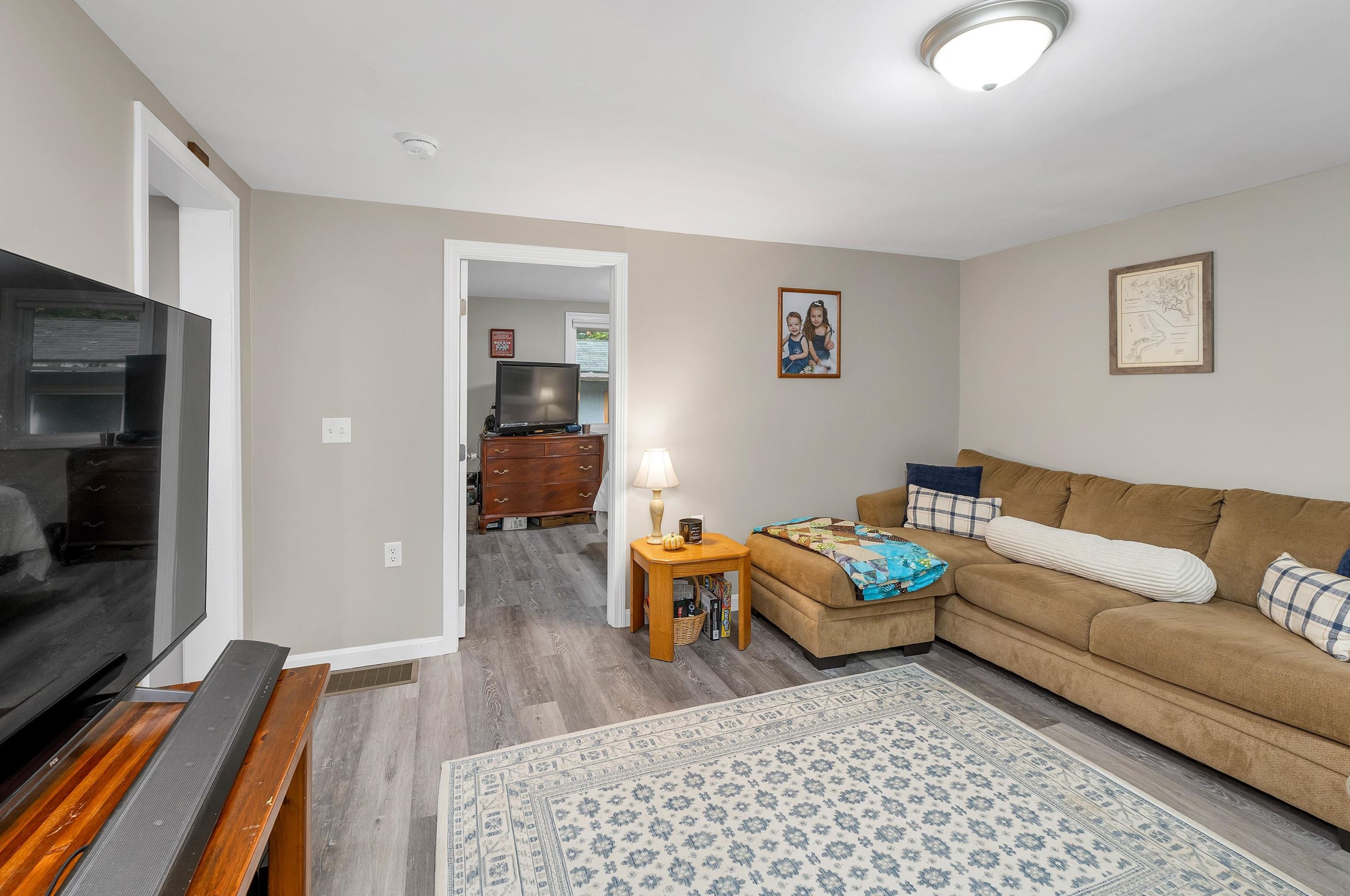 172 Old Concord Tpke, Barrington NH 03825-5153 exterior