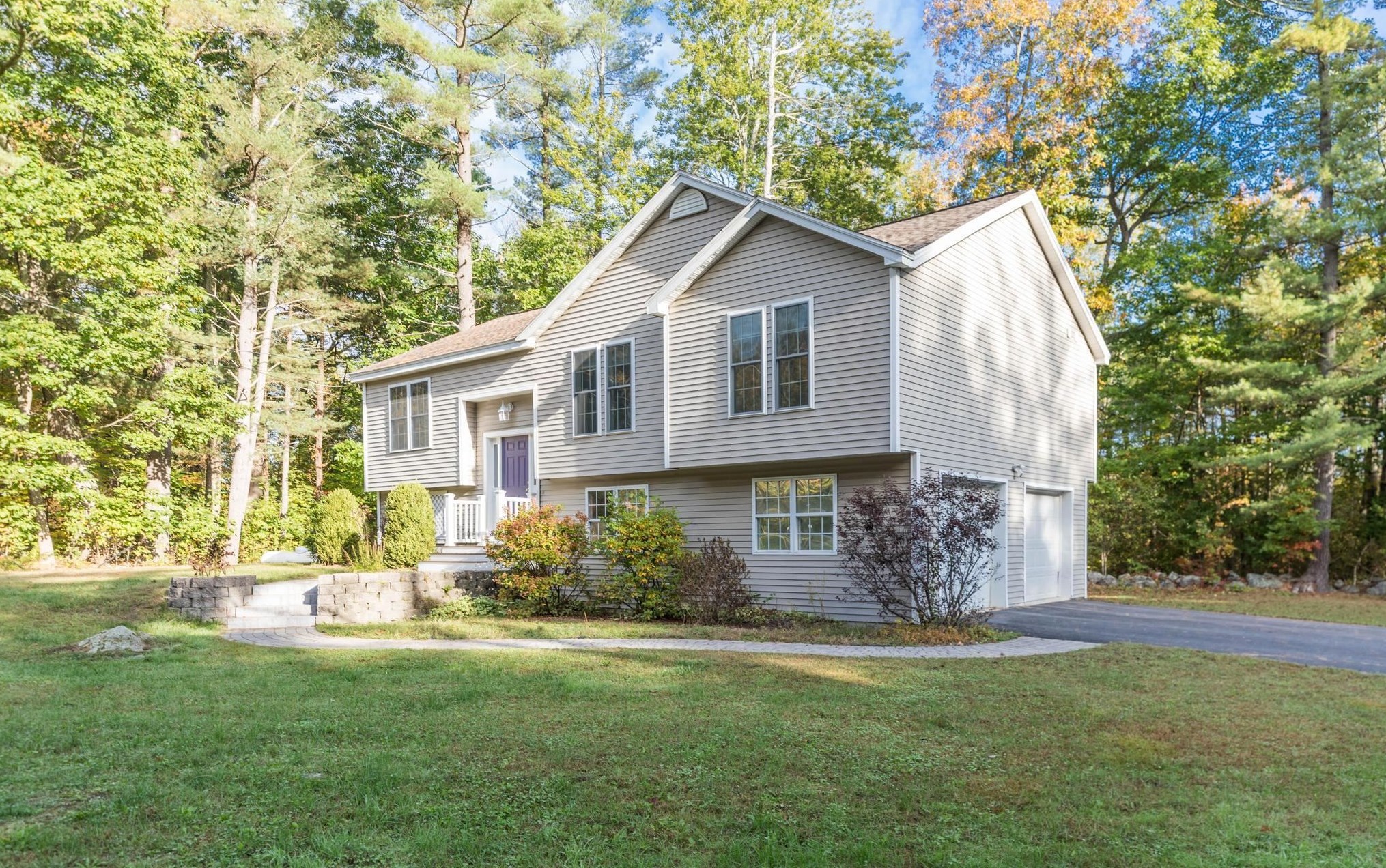 19 Dame Rd, Newmarket, NH 03857