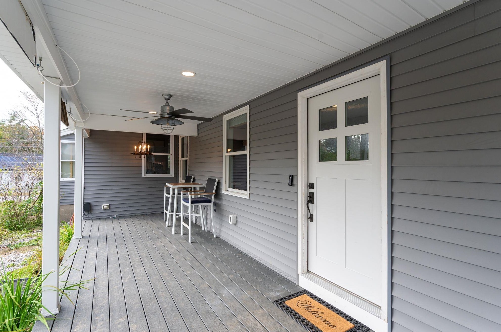 45 Kingston Rd, Plaistow, NH 03865-2215