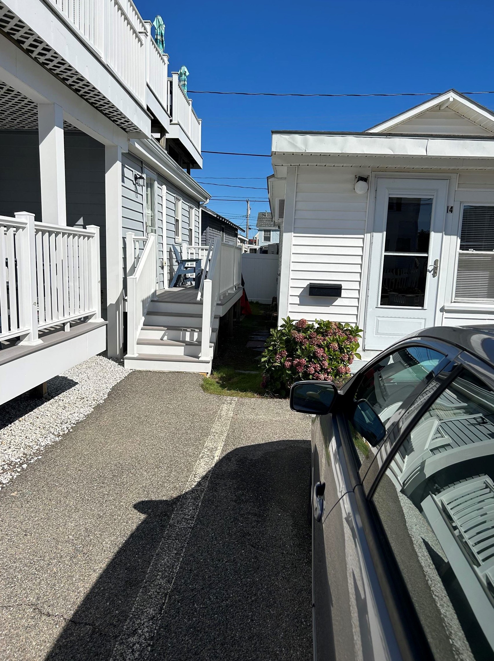 14 Highland Ave, Hampton, NH 03842
