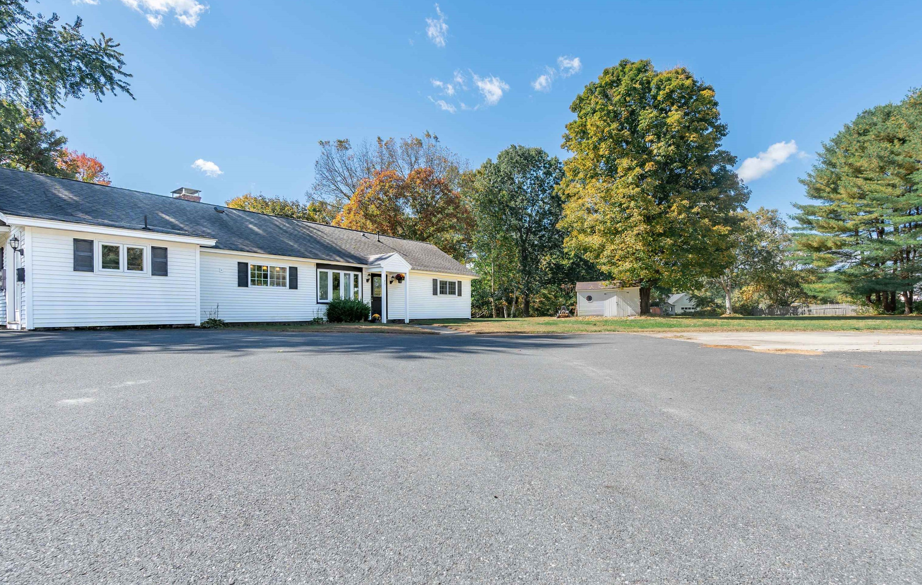 25 Charles Dr, Hinsdale, NH 03451