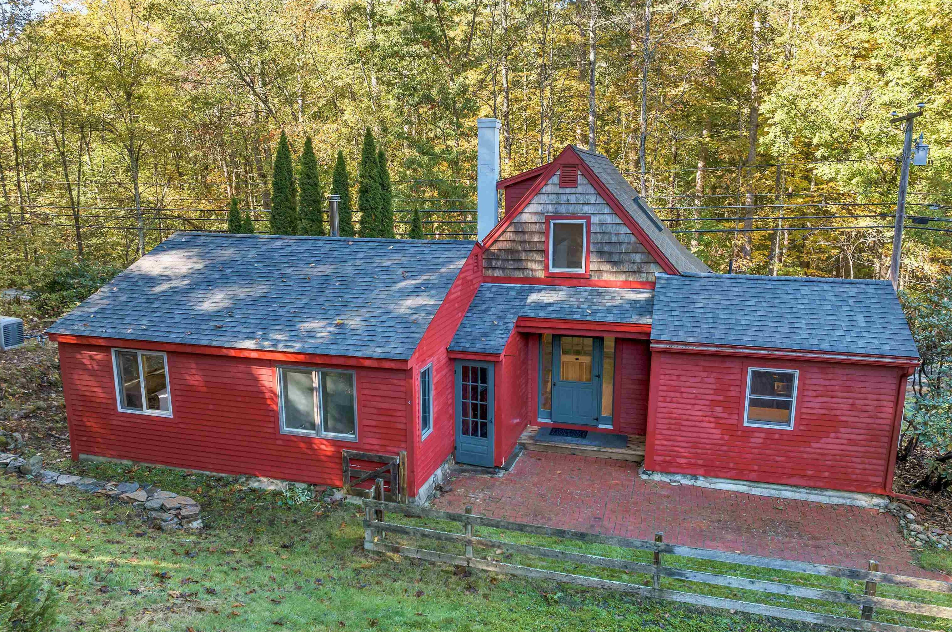 170 Packers Falls Rd, Lee, NH 03824