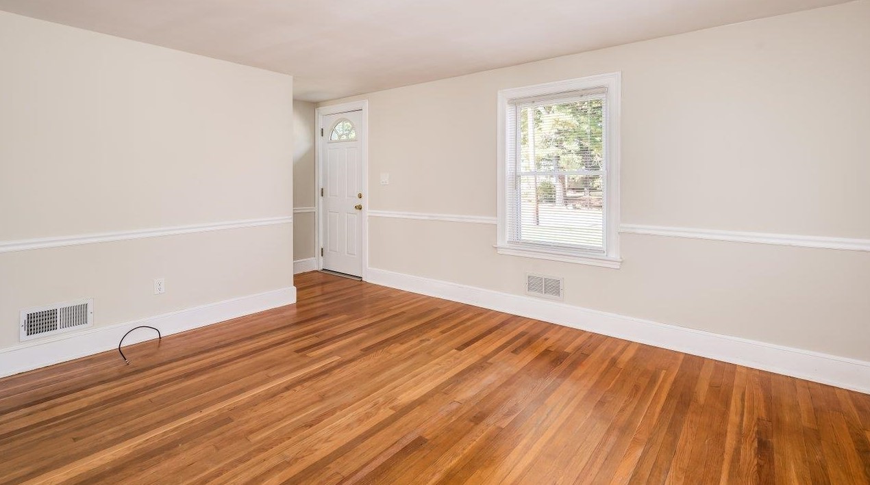 146 Back Riv Rd, Dover NH exterior