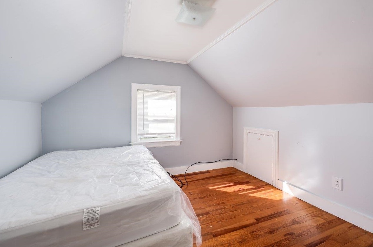 146 Back Riv Rd, Dover NH exterior