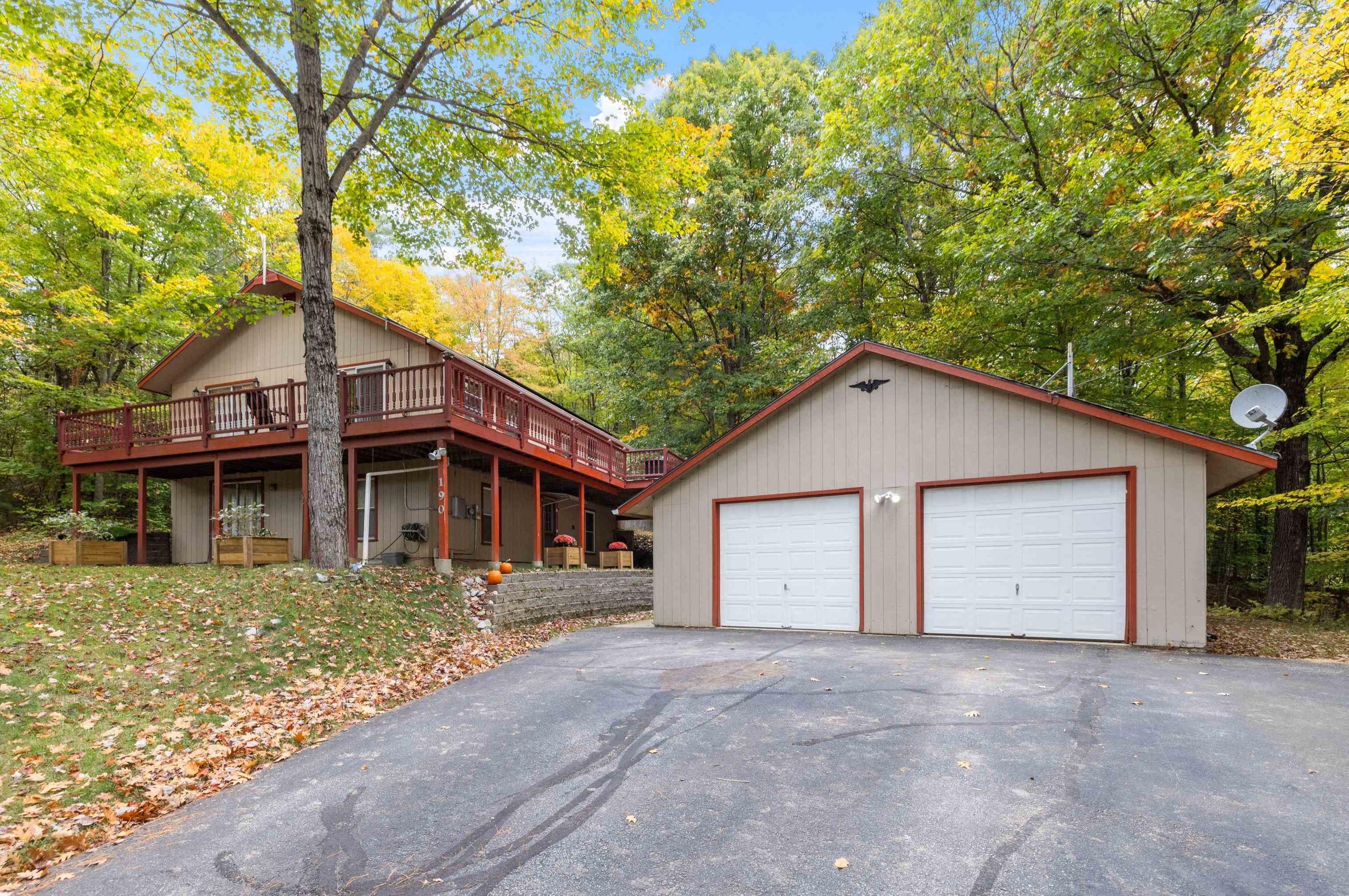 190 Murray Hill Rd, Hill, NH 03243