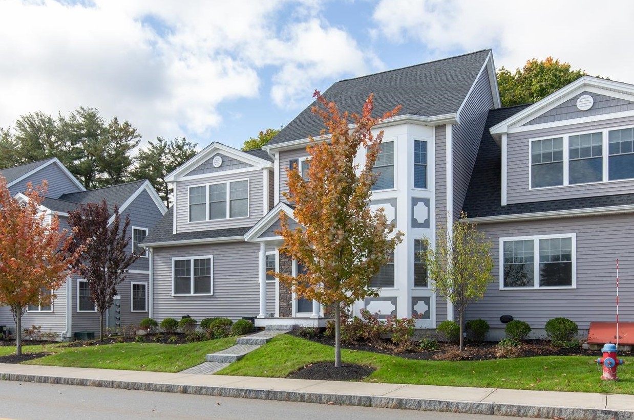 20 Central St, Salem, NH 03079-0029