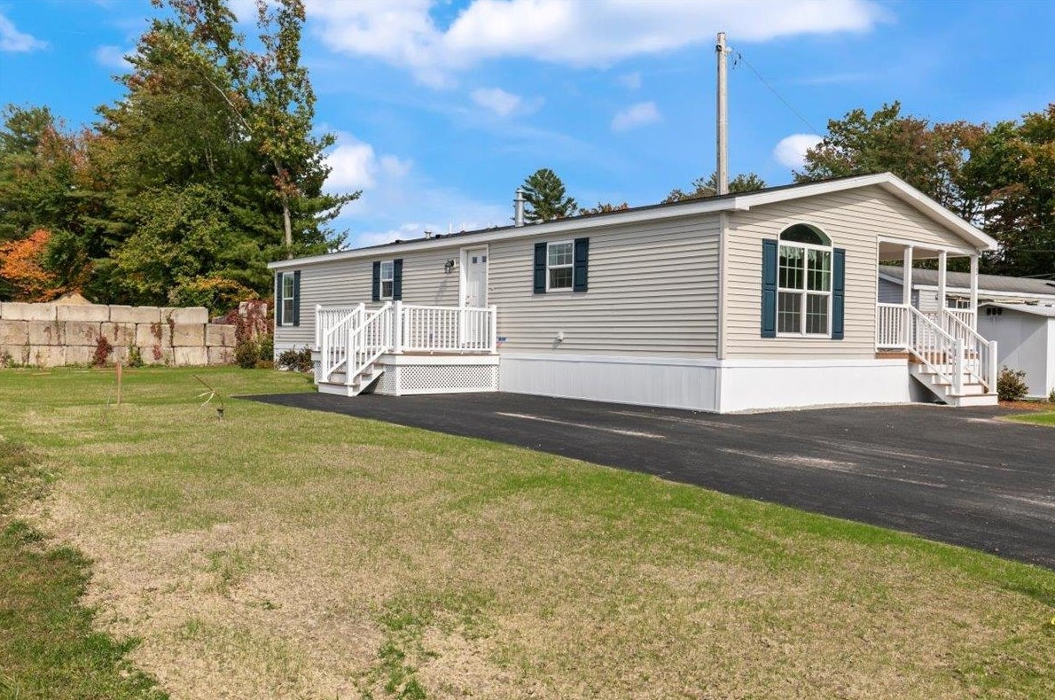 22 Marigold Rd, Salem, NH 03079