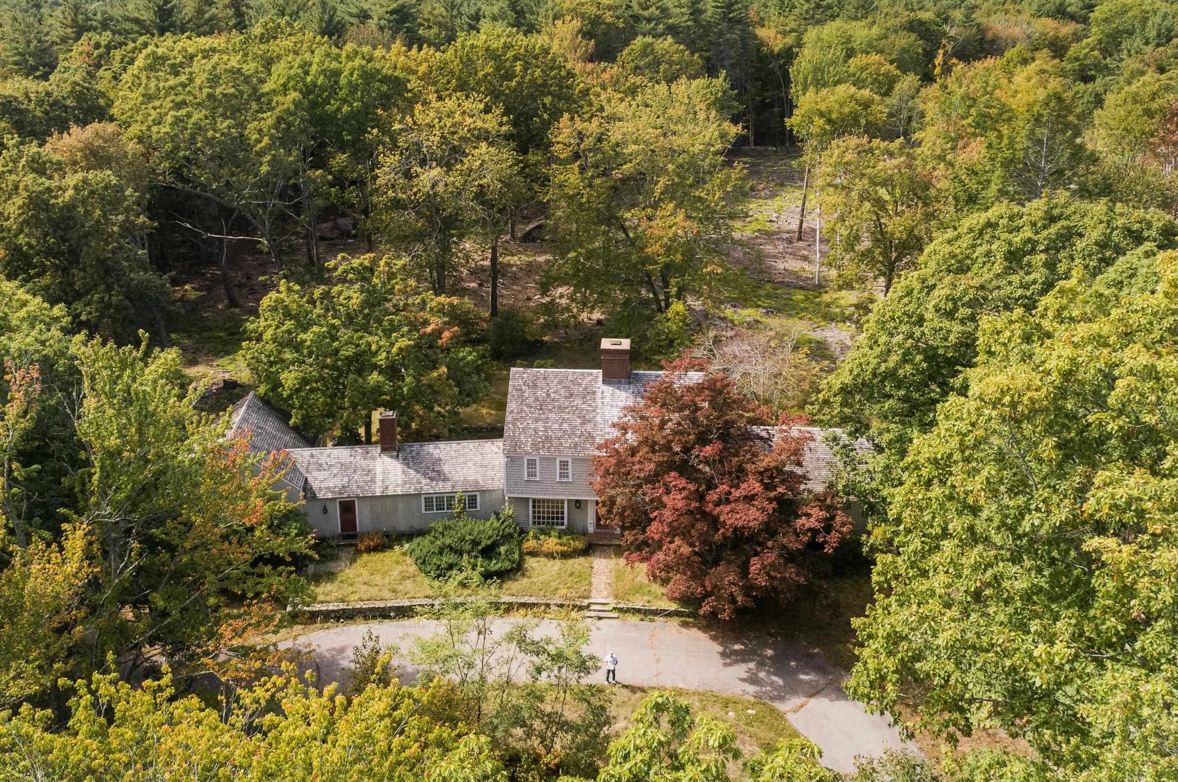 80 Woodland Rd, North Hampton, NH 03862