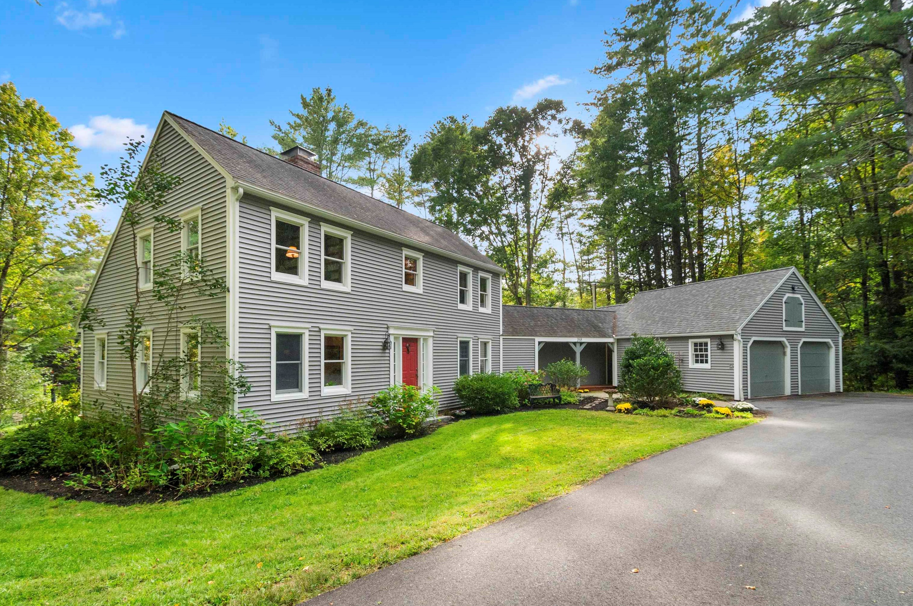 168 Wednesday Hill Rd, Lee, NH 03861
