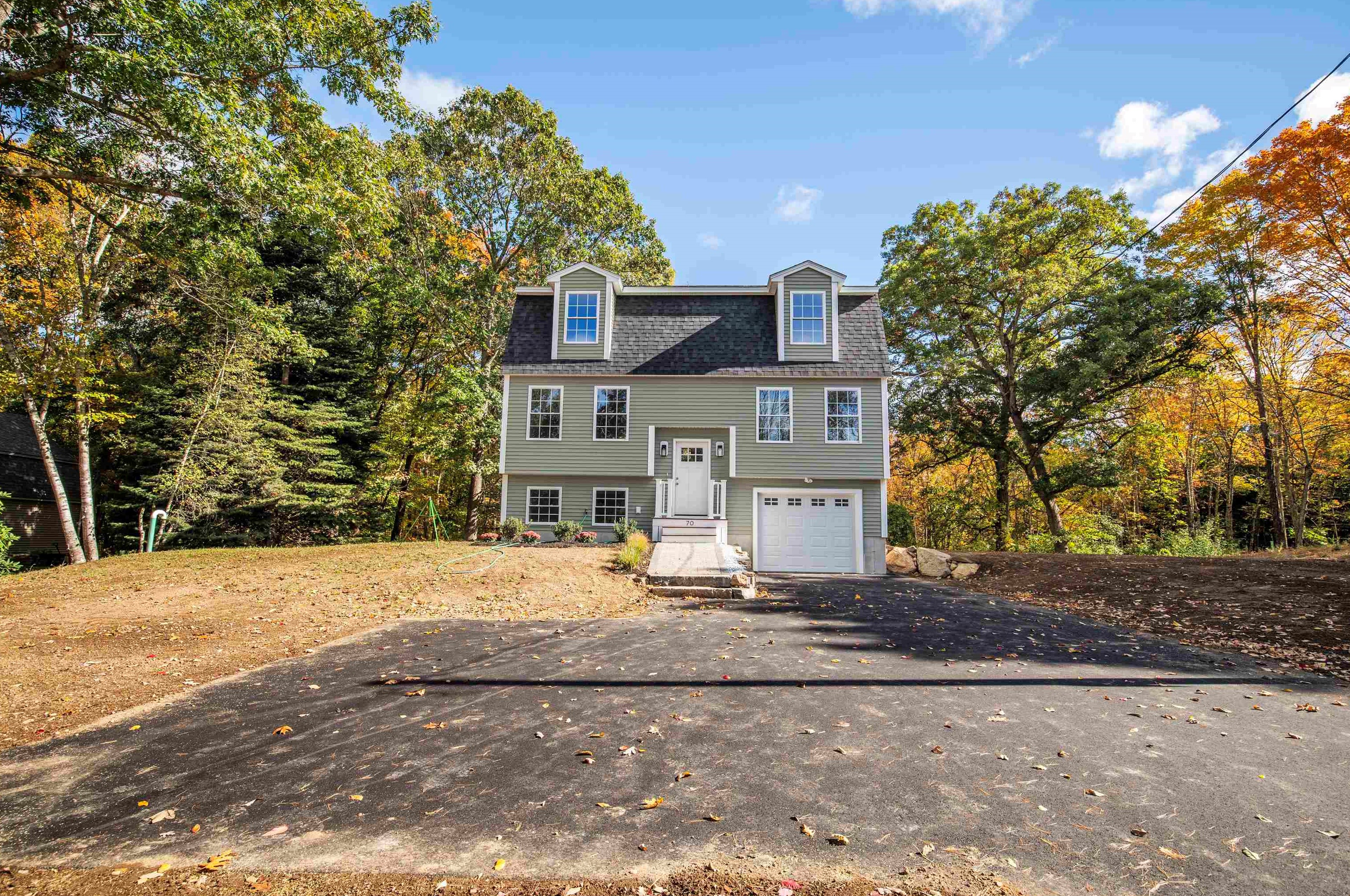 70 Sandown Rd, Fremont, NH 03044