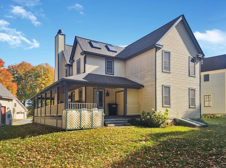 51 Chosen Vale Ln, Enfield, NH 03748