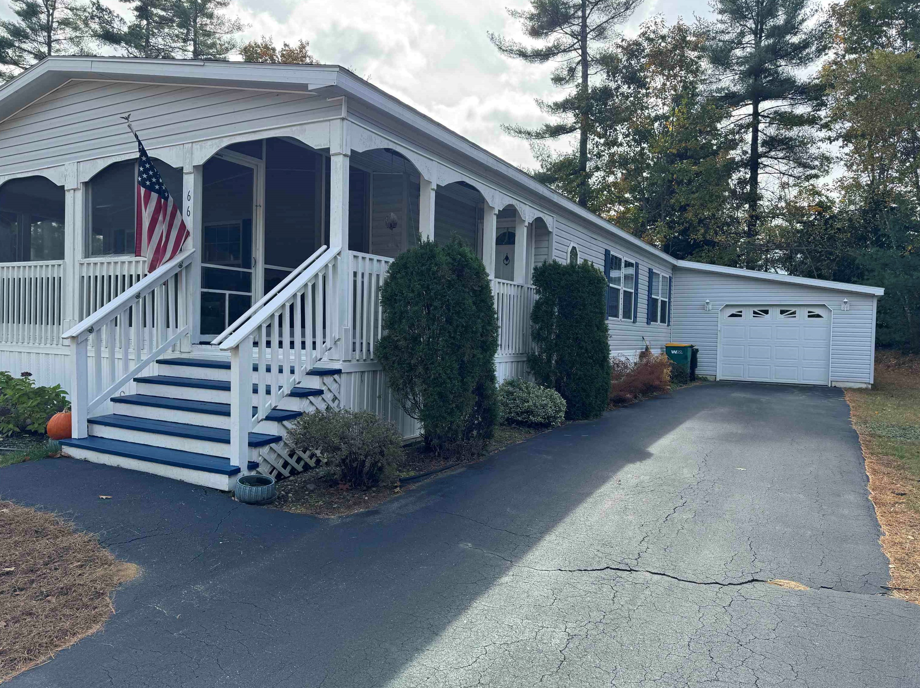 66 Temple Dr, Rochester, NH 03868