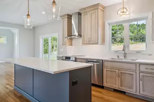 13 Washburn Farm Ln, Kittery, ME 03905 - Photo 12