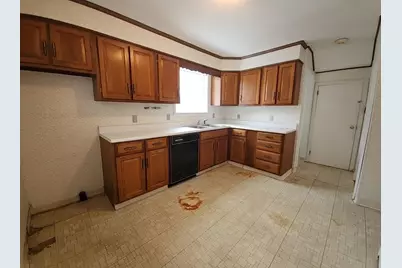 661 4th Avenue, Berlin, NH 03570 - Photo 12